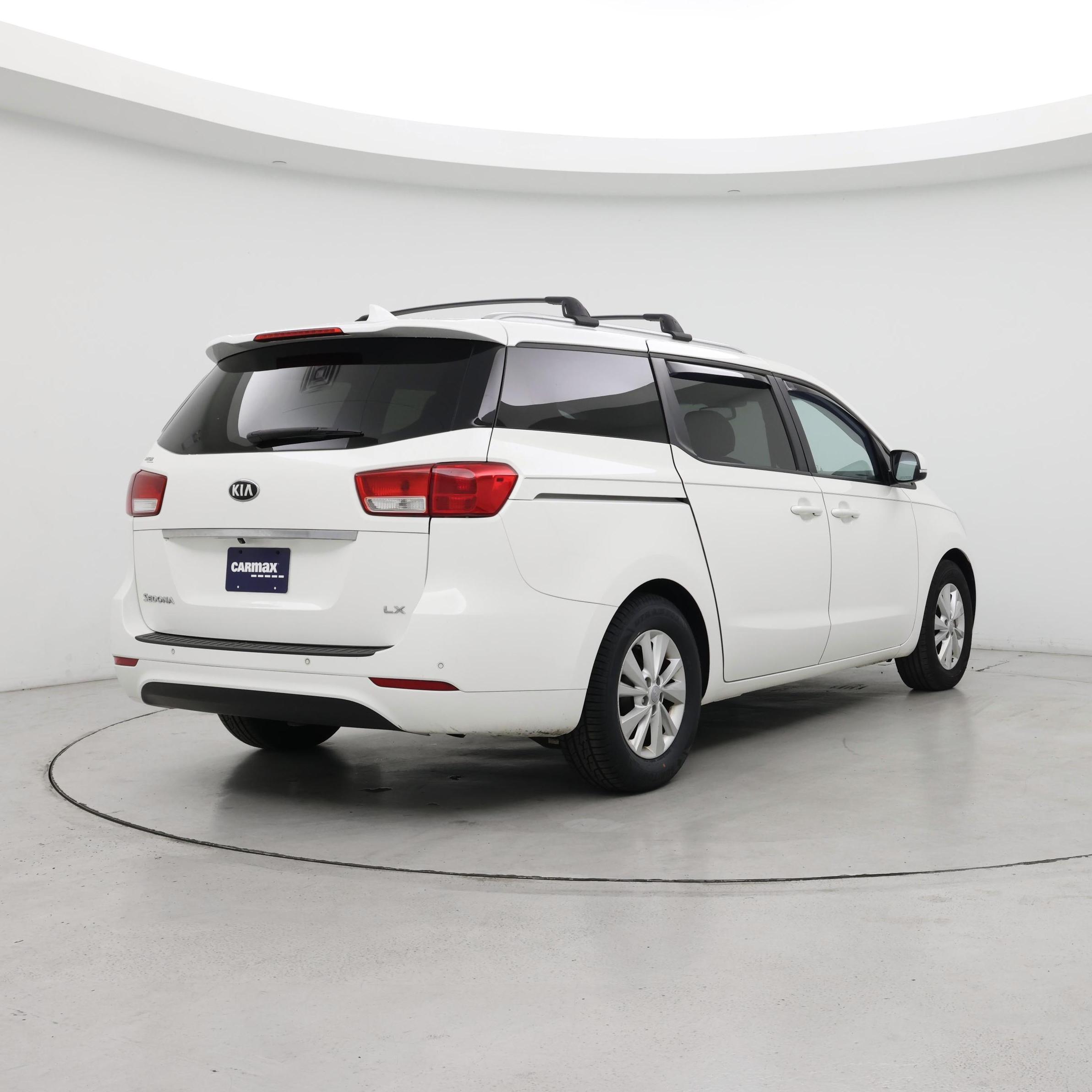 Thumbnail: 2016 Kia Sedona - 8