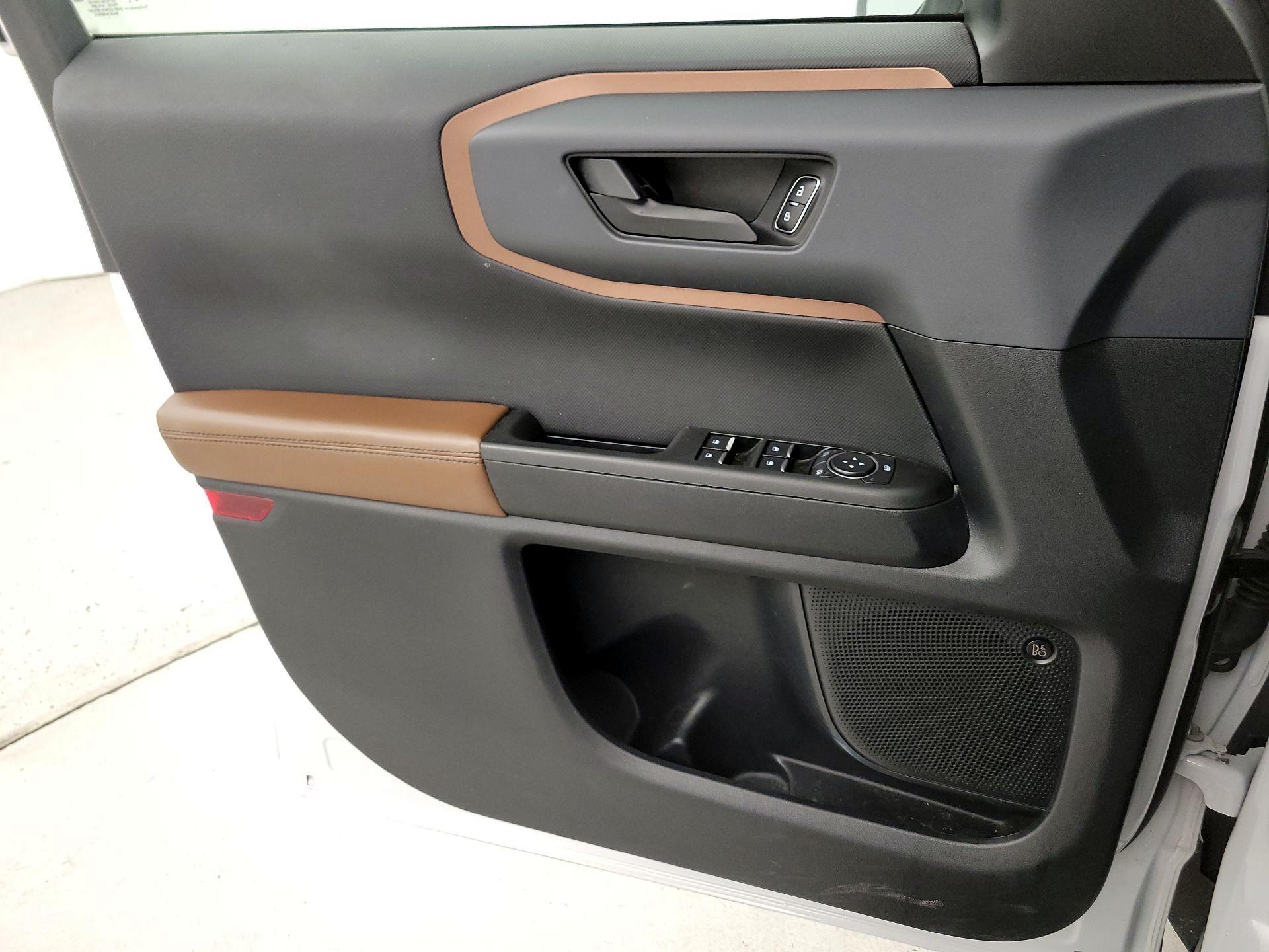 Thumbnail: 2022 Ford Bronco Sport - 12