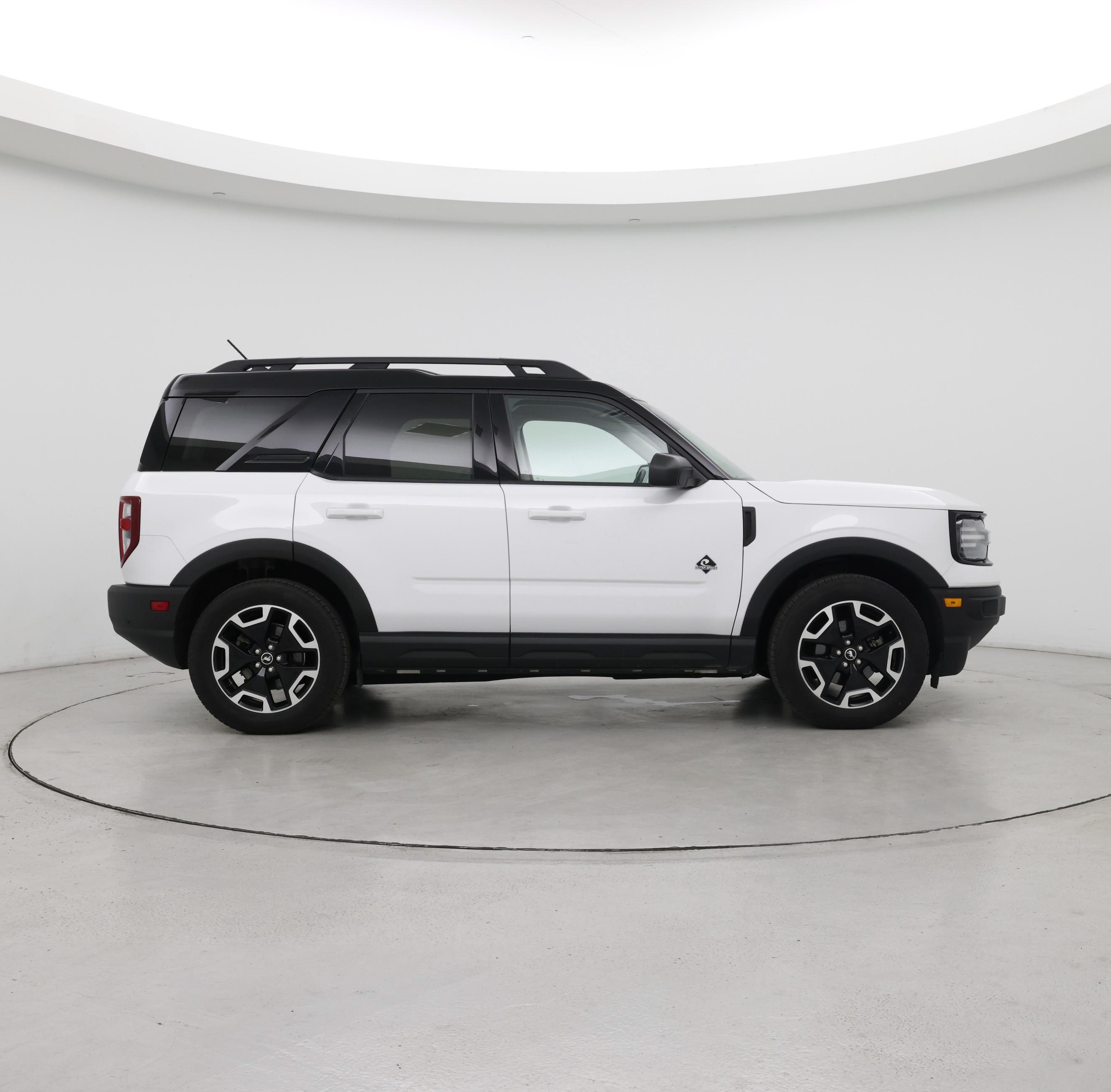 Thumbnail: 2022 Ford Bronco Sport - 7