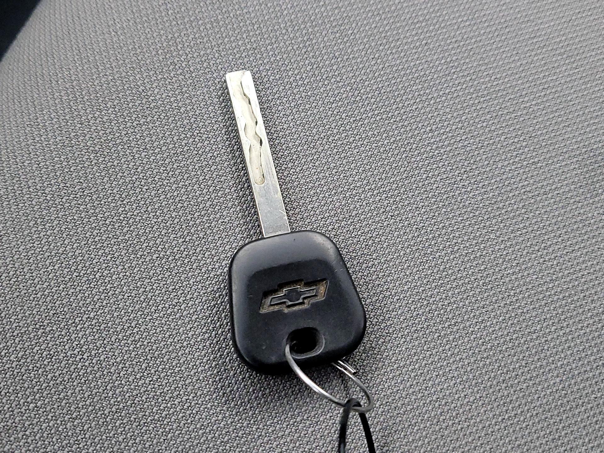 Thumbnail: 2015 Chevrolet Silverado 1500 - 19