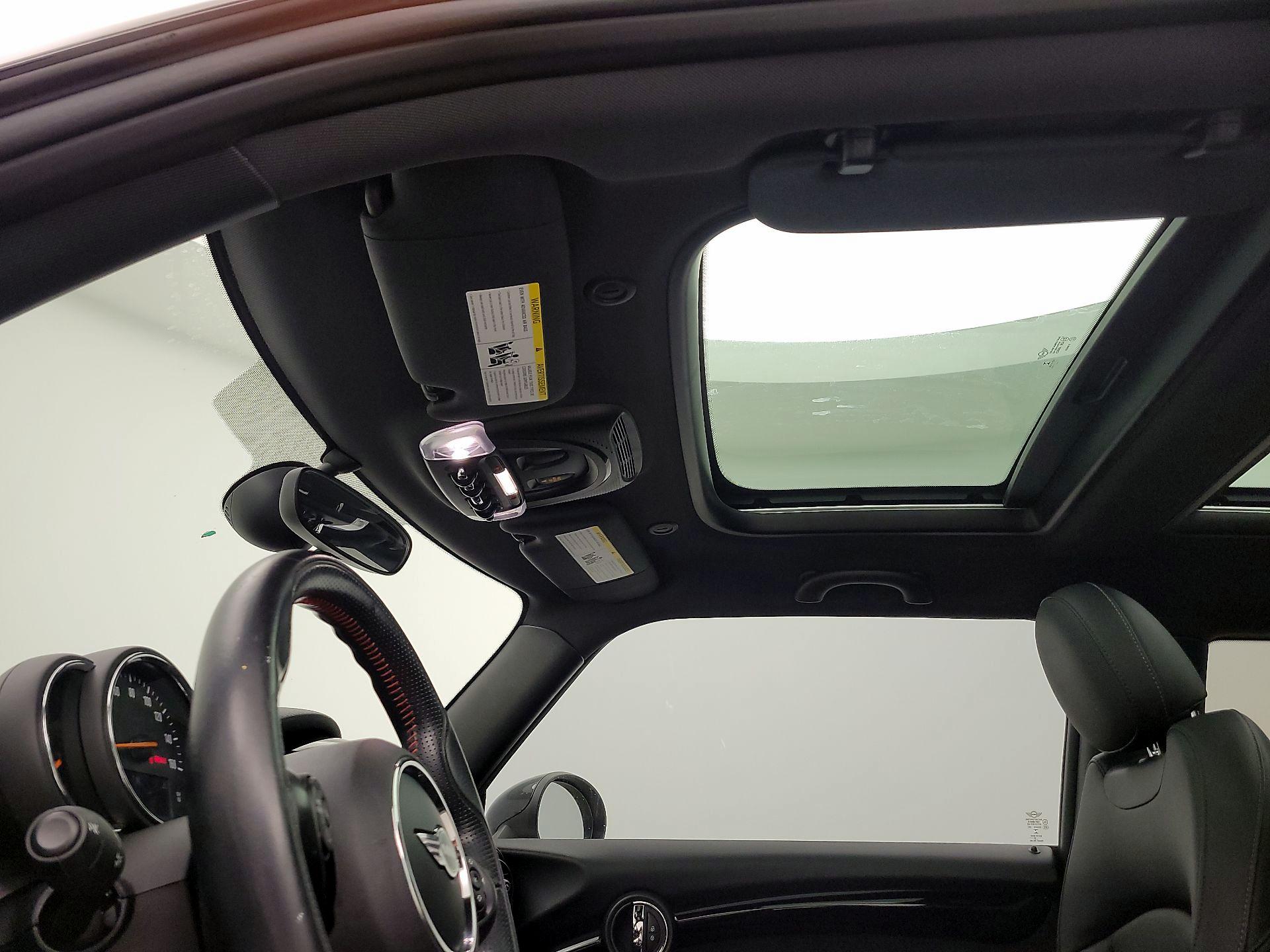 Thumbnail: 2017 MINI Cooper Hardtop - 18