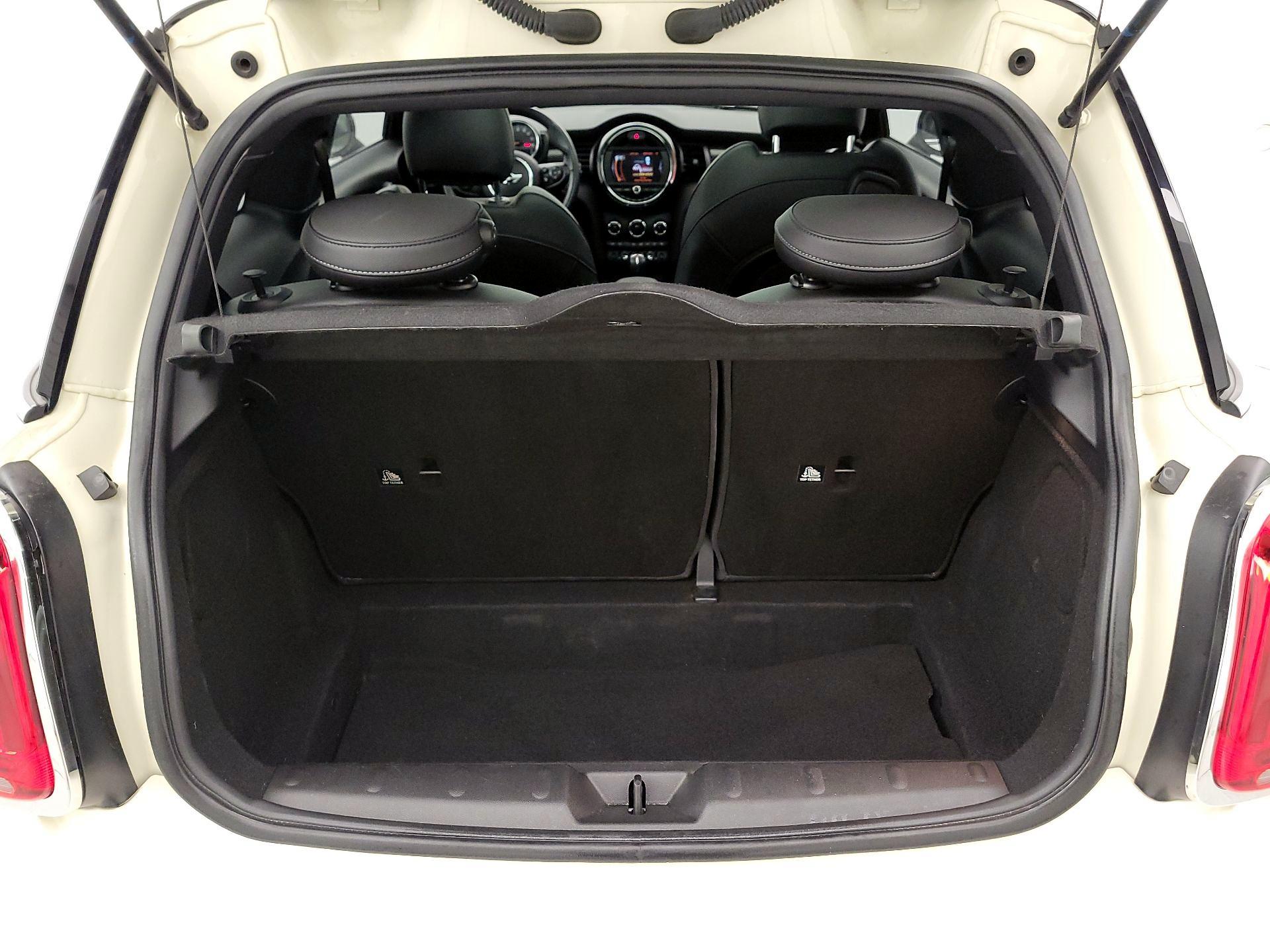 Thumbnail: 2017 MINI Cooper Hardtop - 19