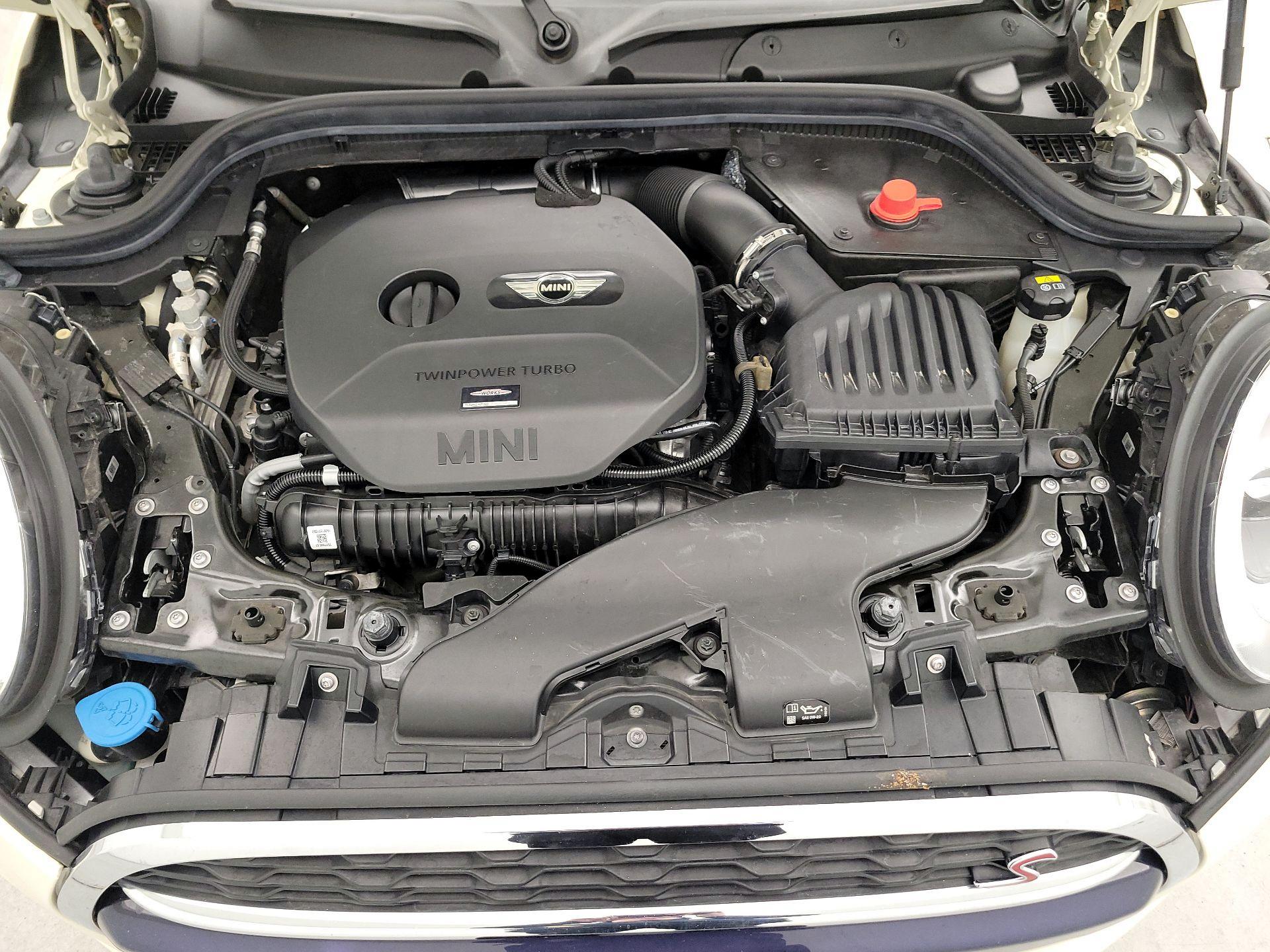 Thumbnail: 2017 MINI Cooper Hardtop - 20