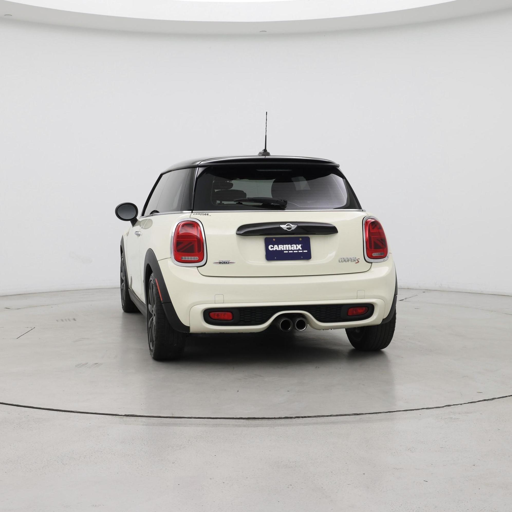 Thumbnail: 2017 MINI Cooper Hardtop - 6