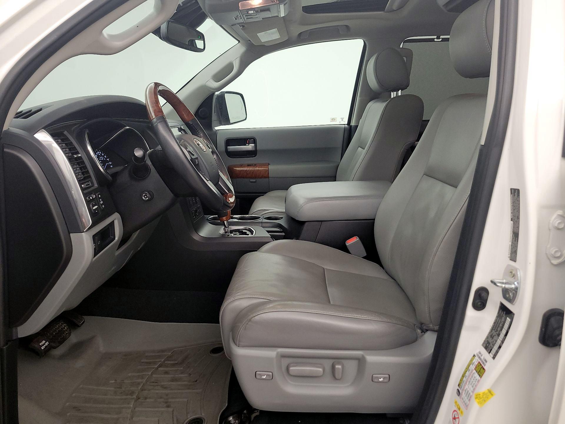 Thumbnail: 2020 Toyota Sequoia - 11