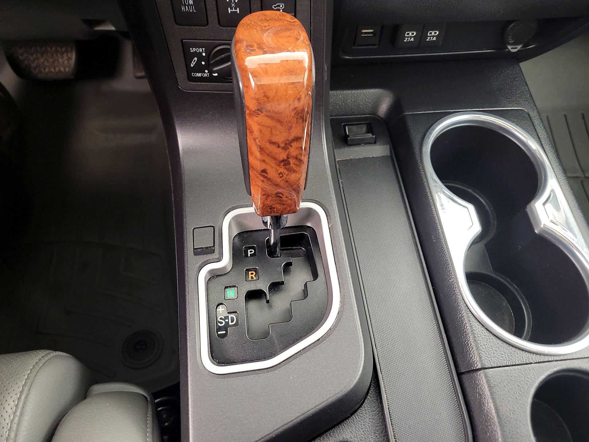 Thumbnail: 2020 Toyota Sequoia - 18