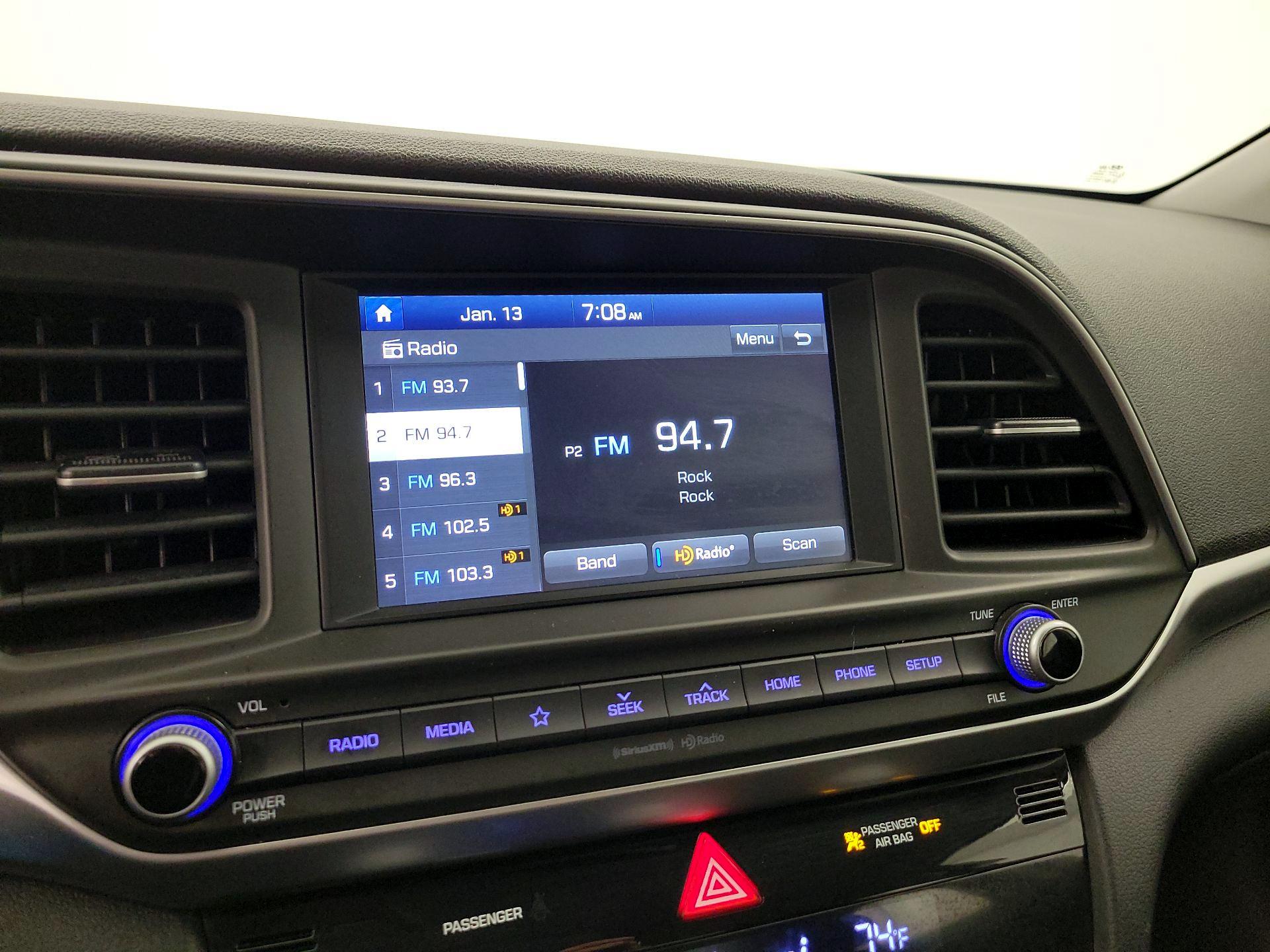 Thumbnail: 2020 Hyundai Elantra - 15