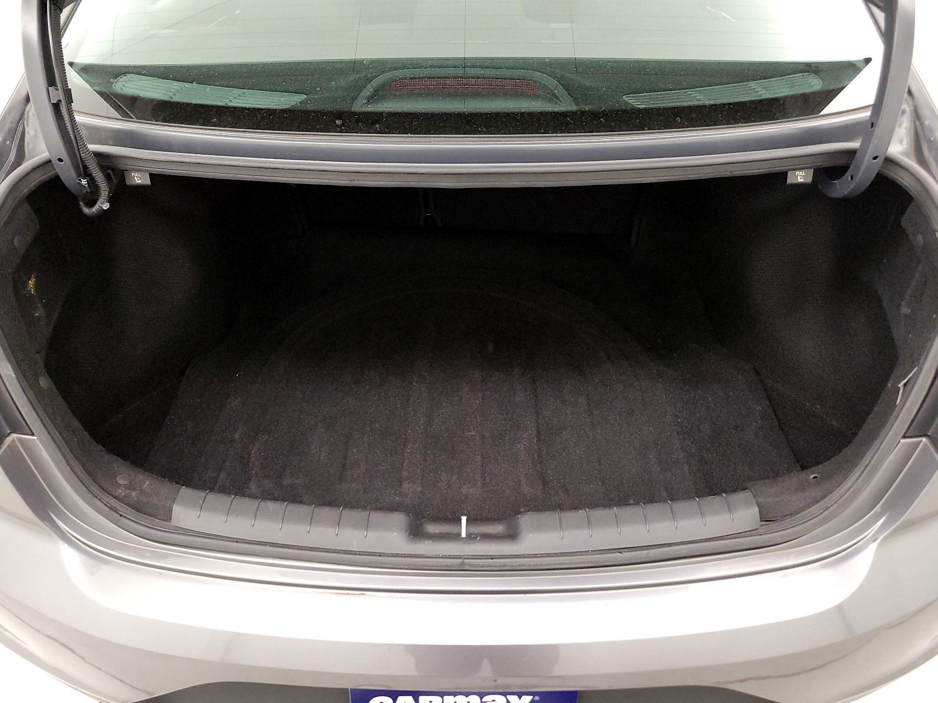 Thumbnail: 2020 Hyundai Elantra - 20