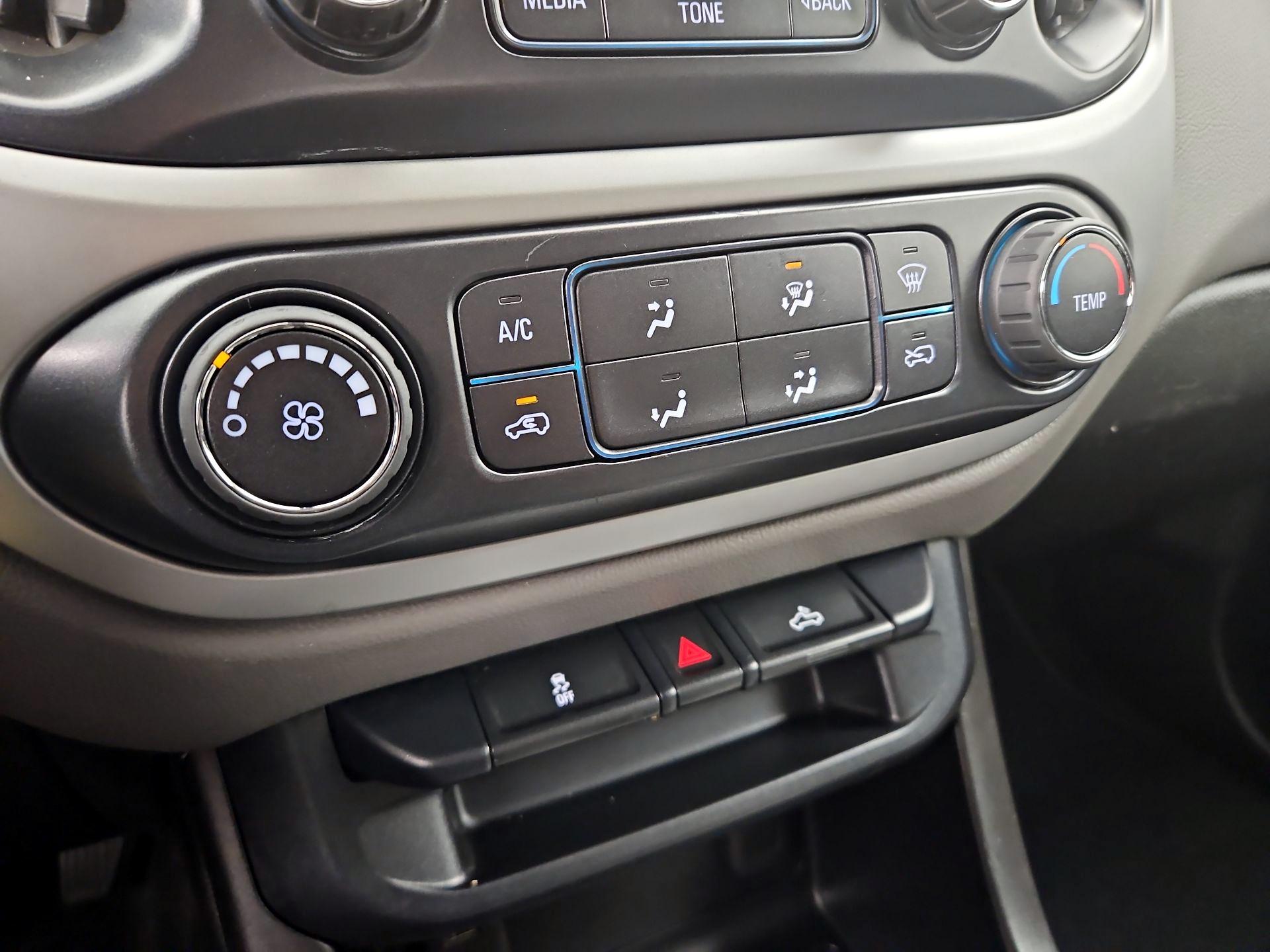 Thumbnail: 2018 Chevrolet Colorado - 16