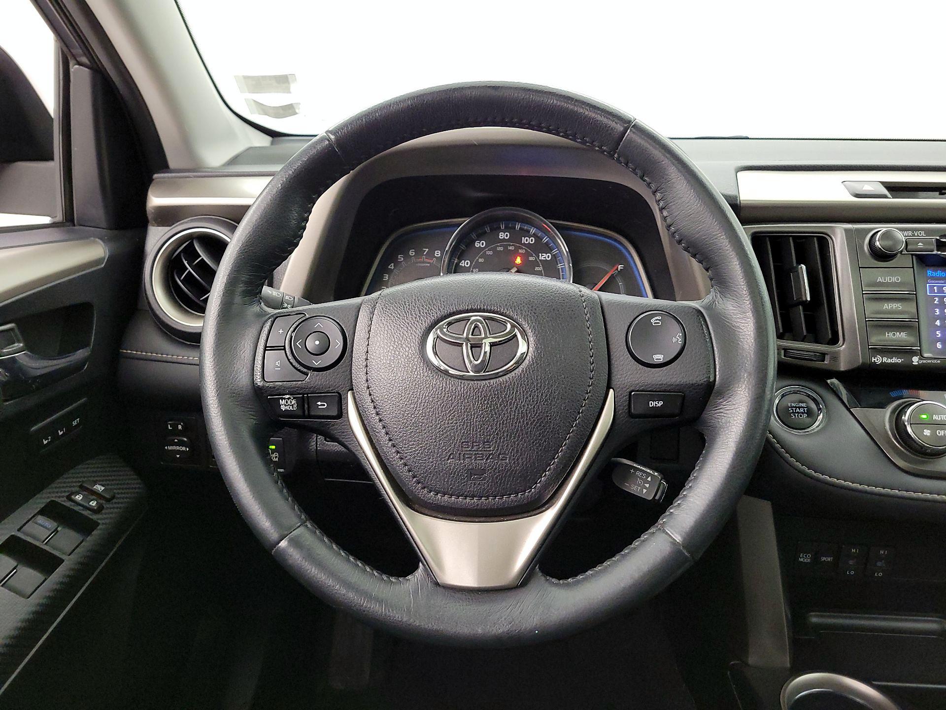Thumbnail: 2014 Toyota RAV4 - 10