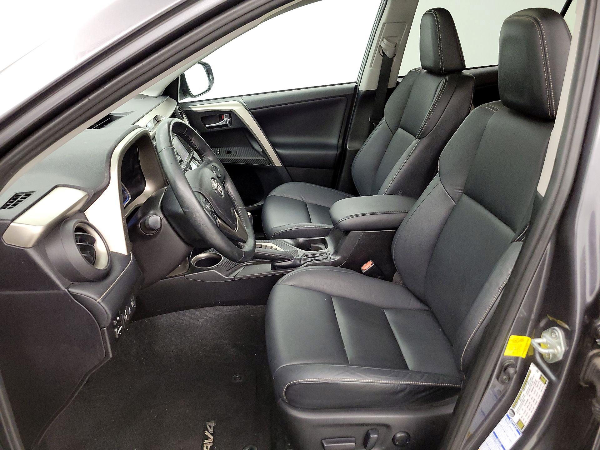 Thumbnail: 2014 Toyota RAV4 - 11