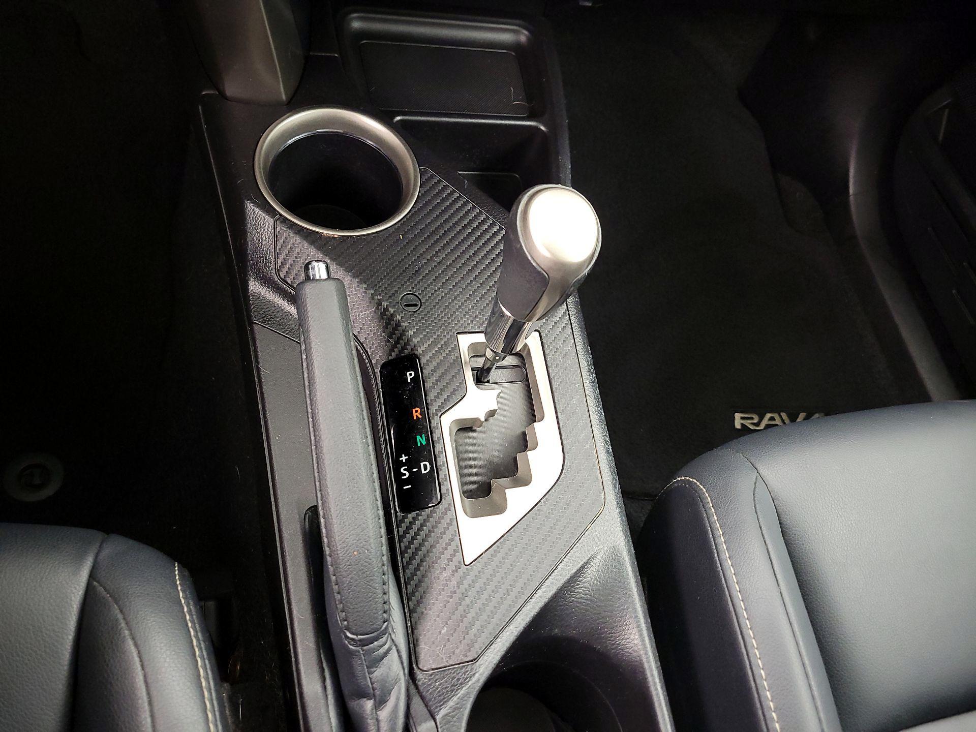 Thumbnail: 2014 Toyota RAV4 - 17