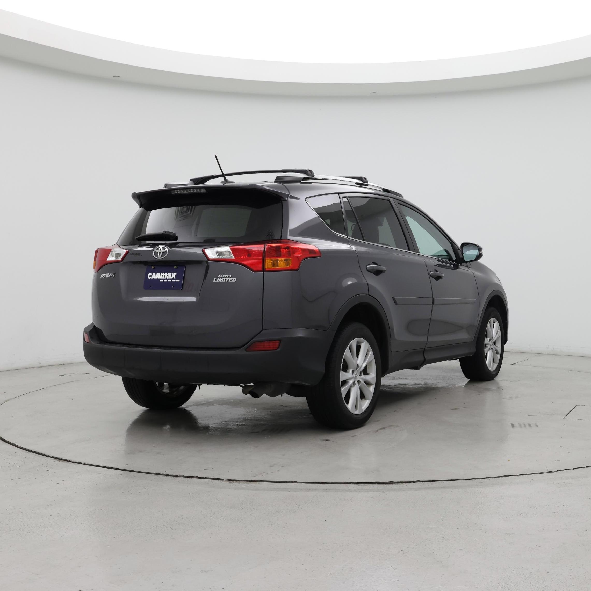 Thumbnail: 2014 Toyota RAV4 - 8