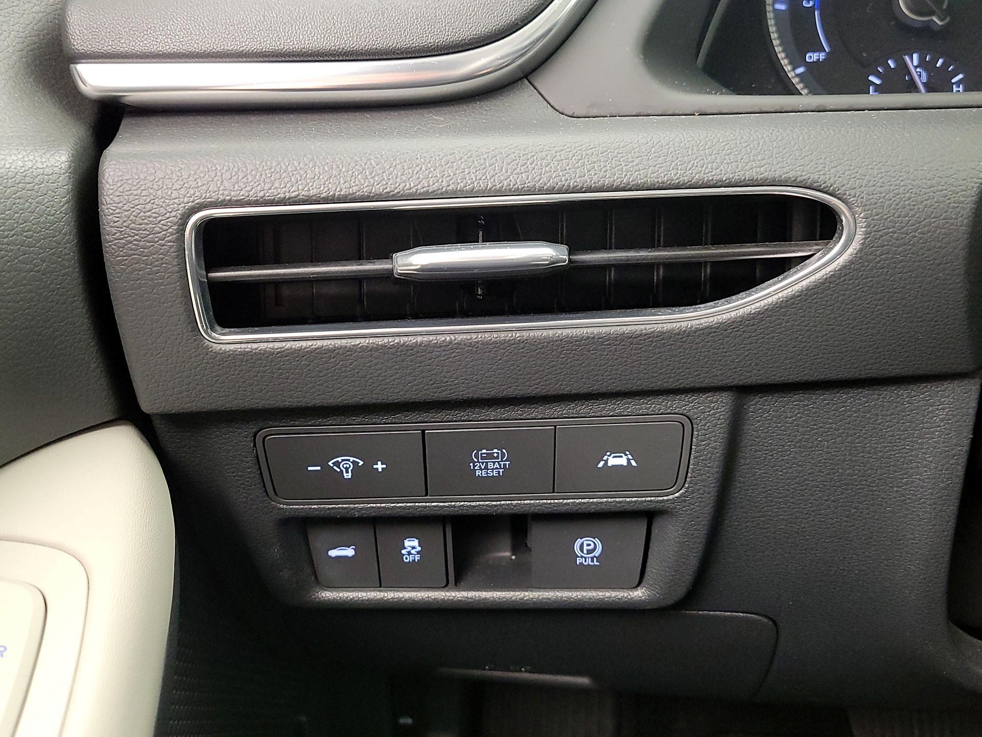 Thumbnail: 2022 Hyundai Sonata - 13