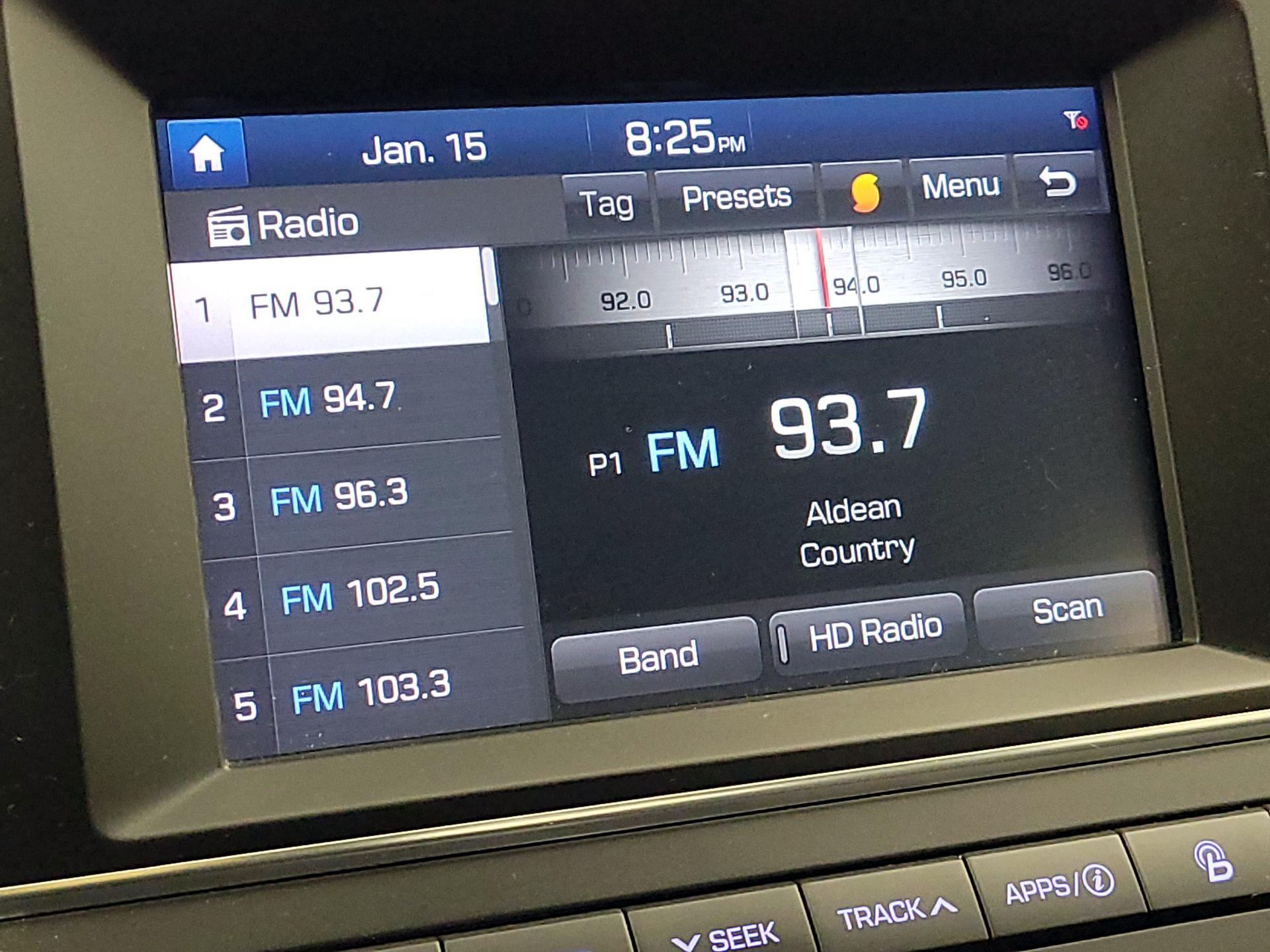 Thumbnail: 2017 Hyundai Elantra - 15