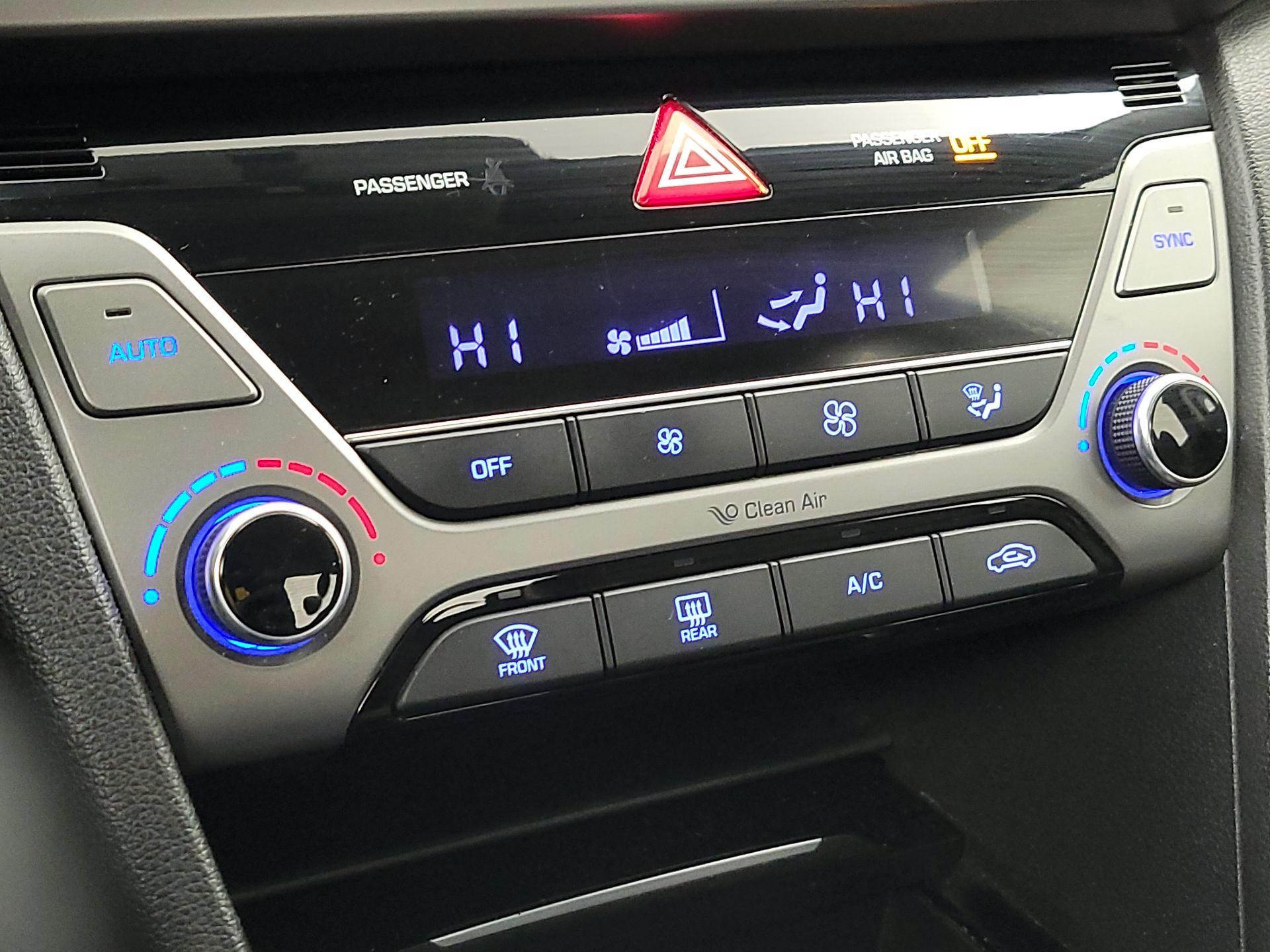 Thumbnail: 2017 Hyundai Elantra - 16