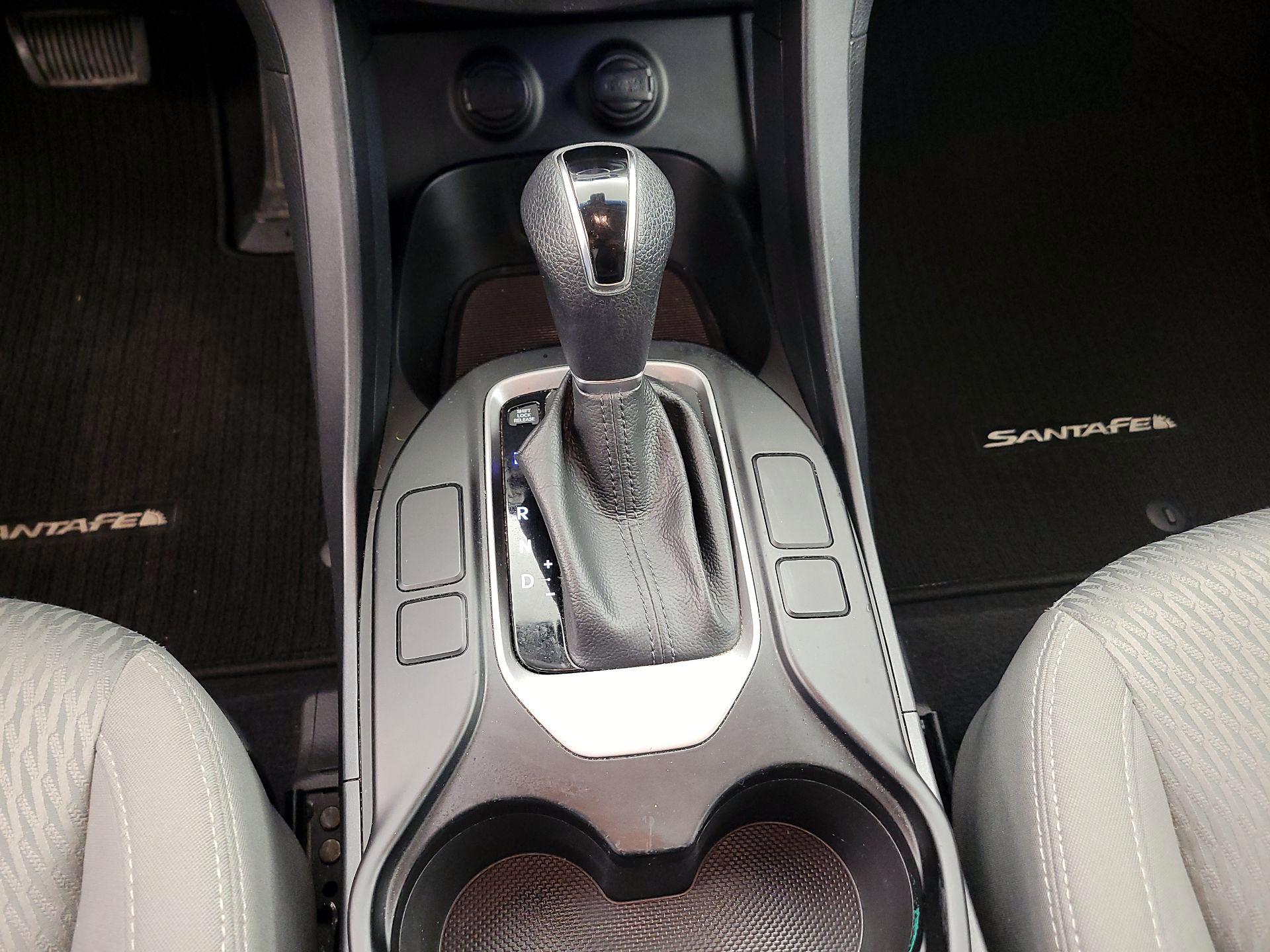 Thumbnail: 2017 Hyundai Santa Fe - 17