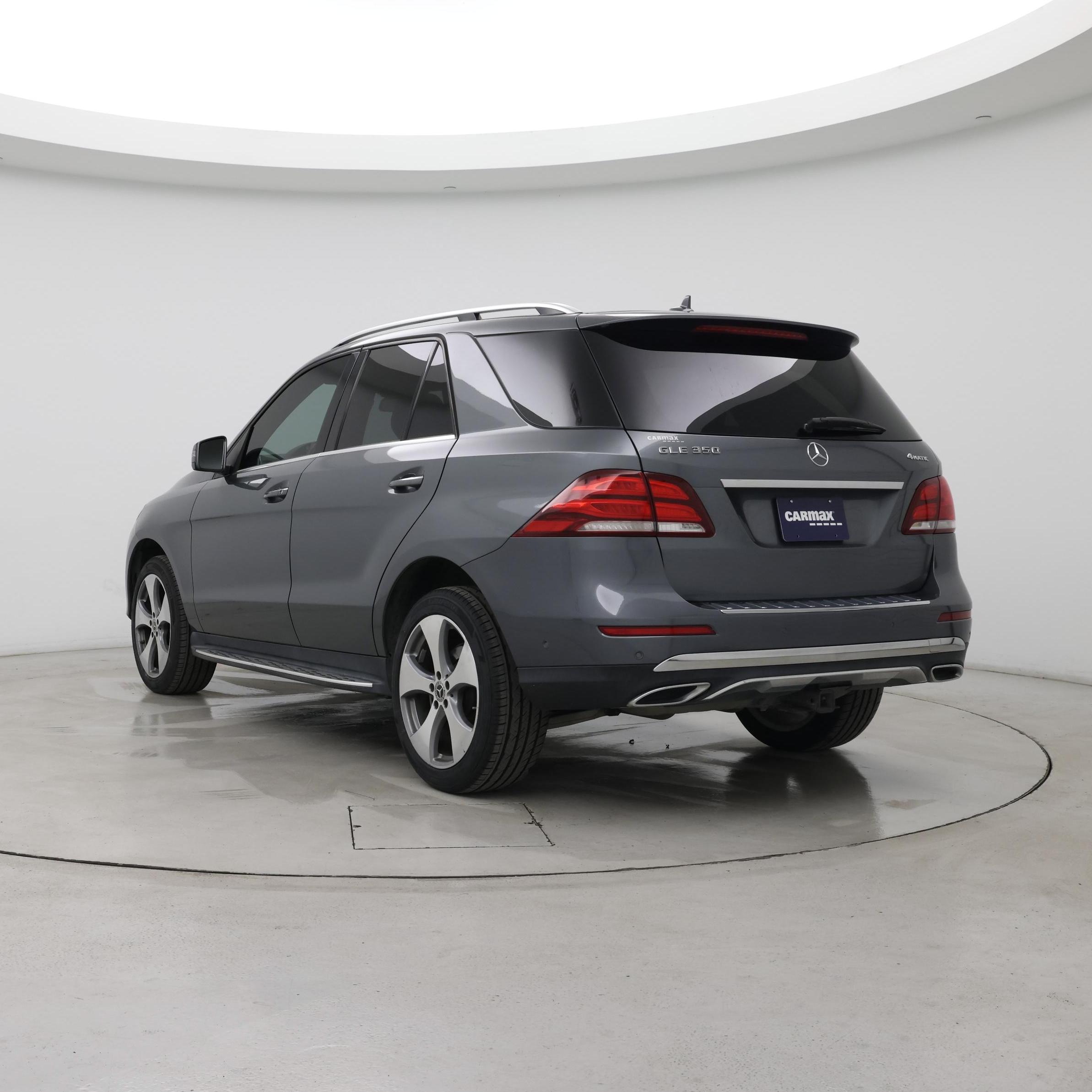 Thumbnail: 2017 Mercedes-Benz GLE - 2