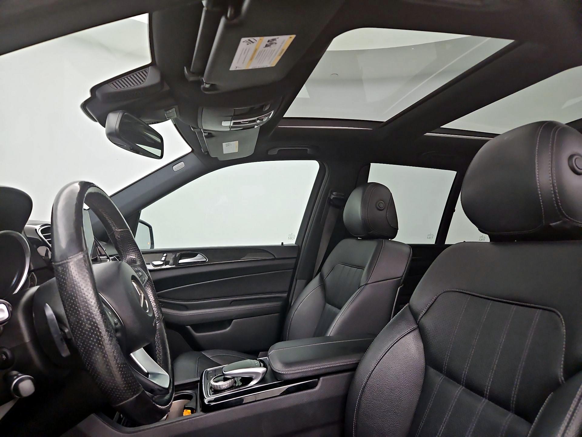 Thumbnail: 2017 Mercedes-Benz GLE - 20