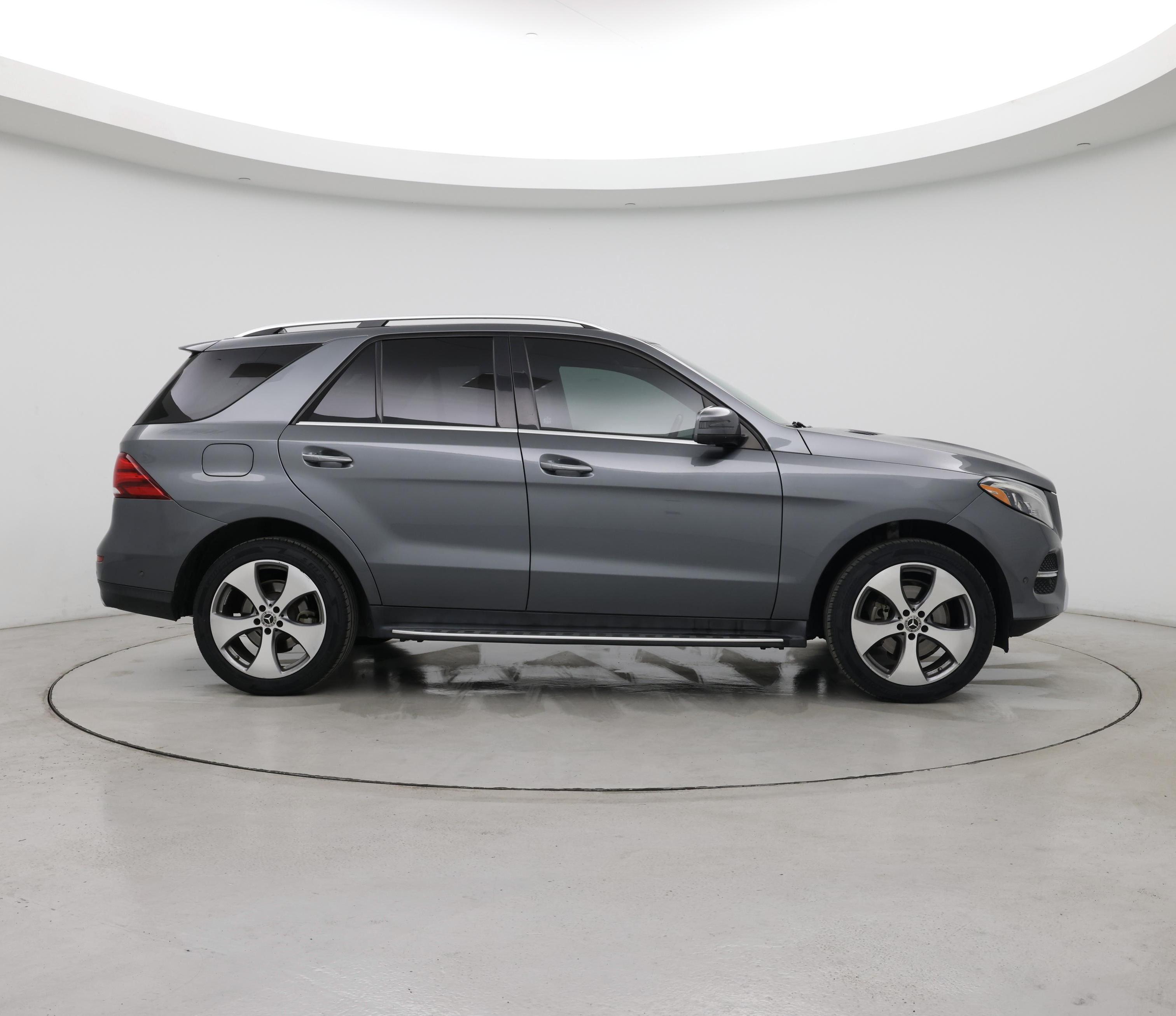 Thumbnail: 2017 Mercedes-Benz GLE - 7