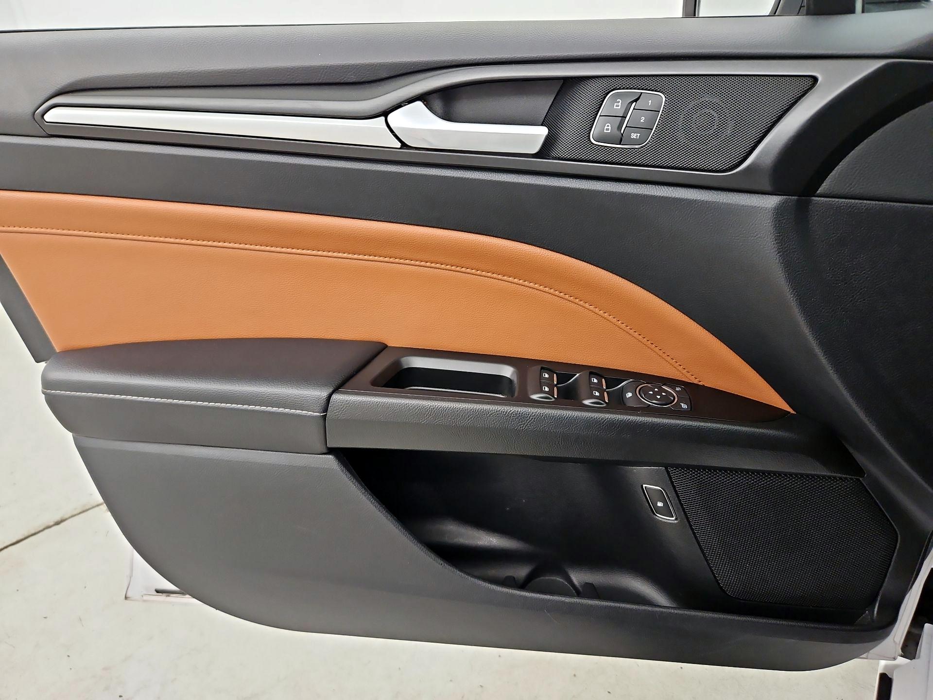 Thumbnail: 2019 Ford Fusion - 12