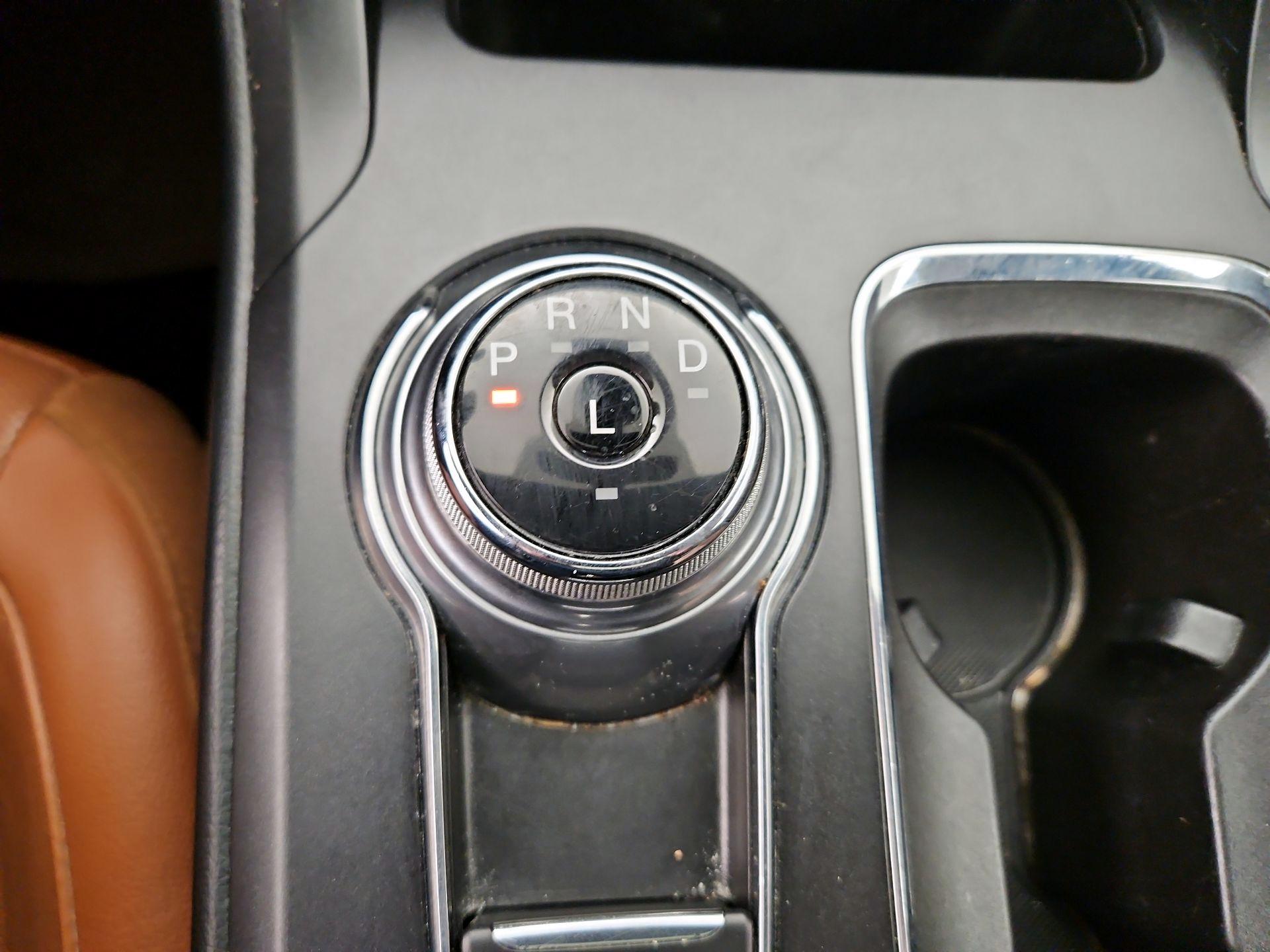 Thumbnail: 2019 Ford Fusion - 18