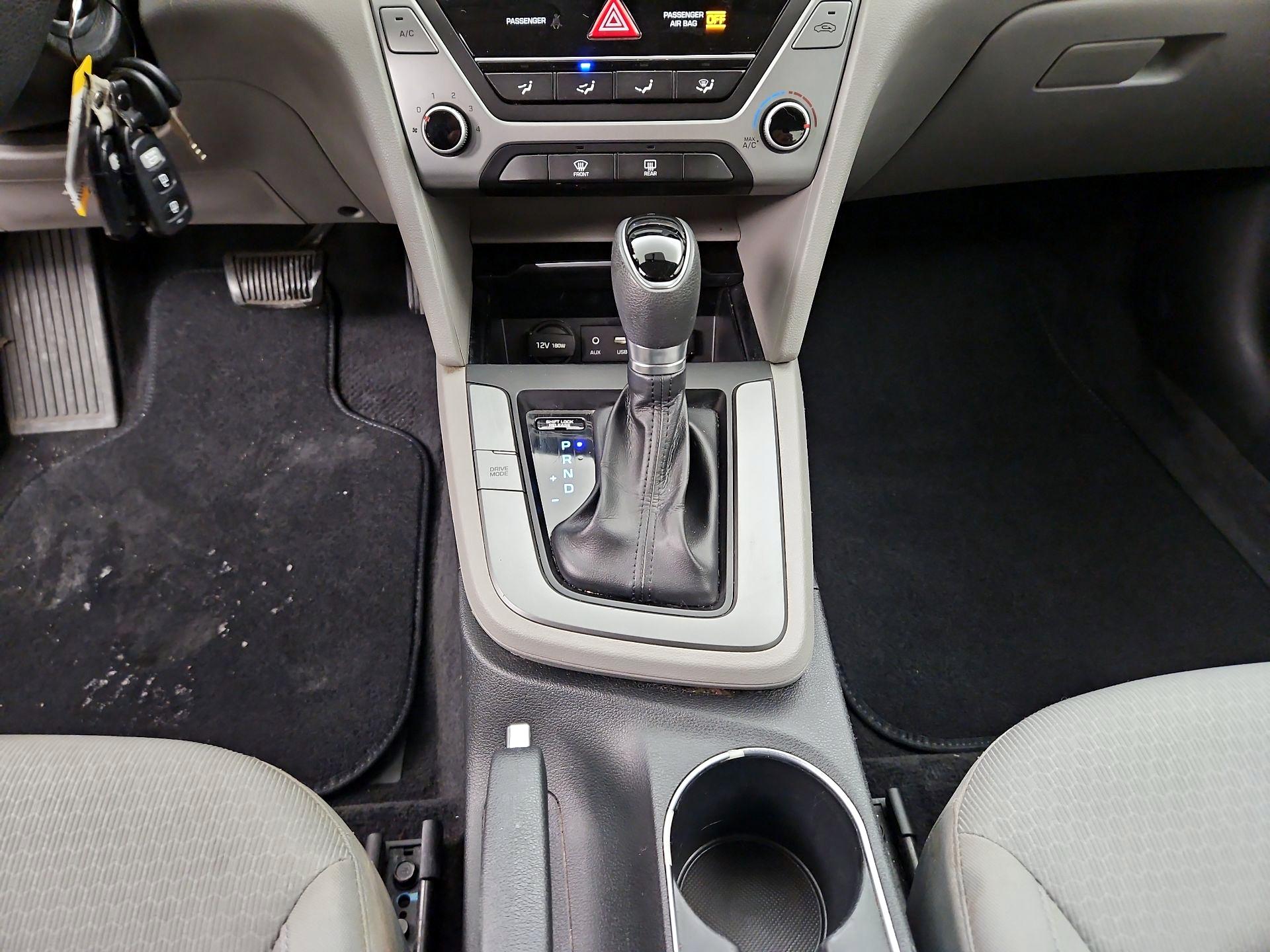 Thumbnail: 2017 Hyundai Elantra - 17