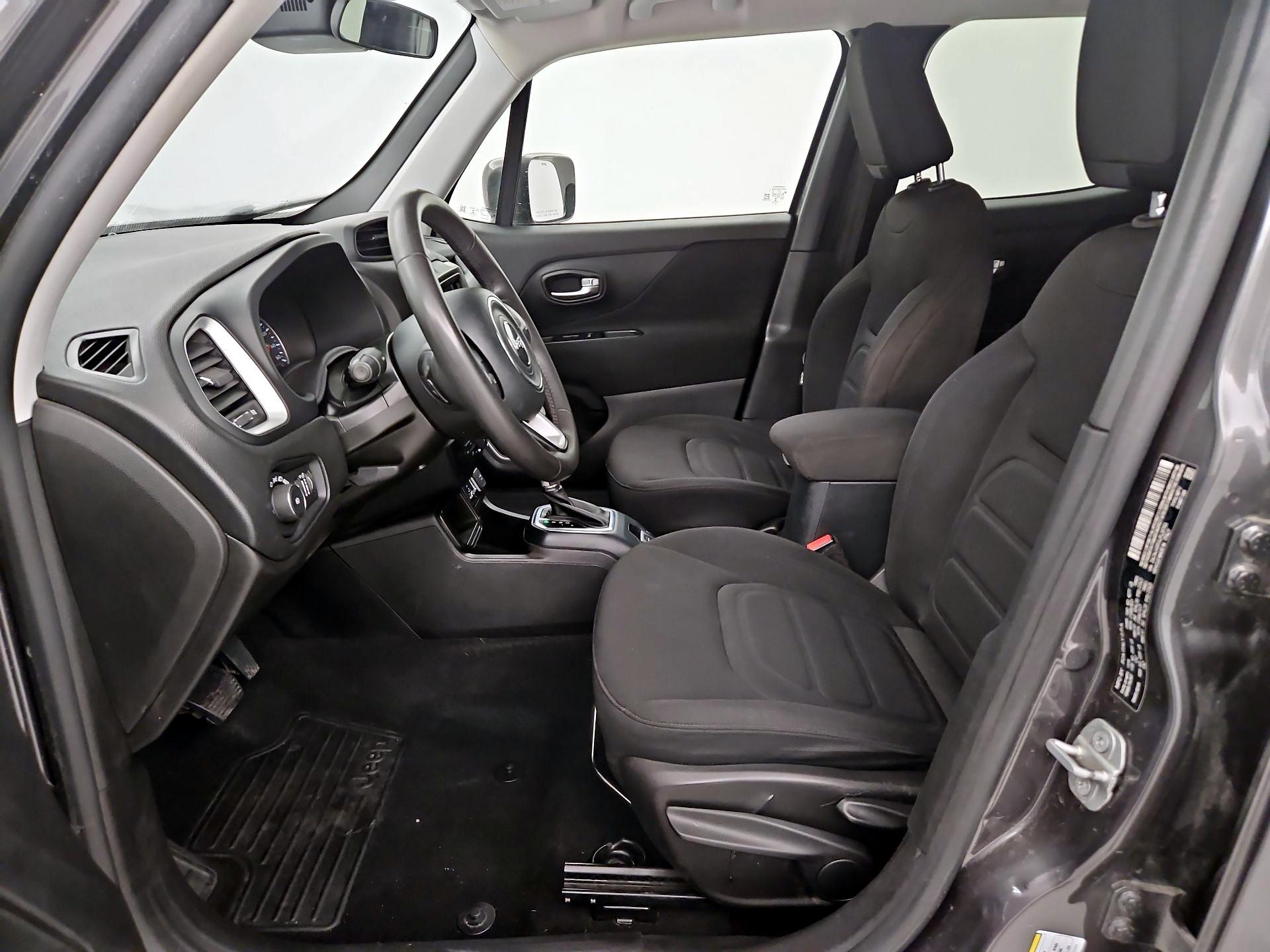 Thumbnail: 2020 Jeep Renegade - 11