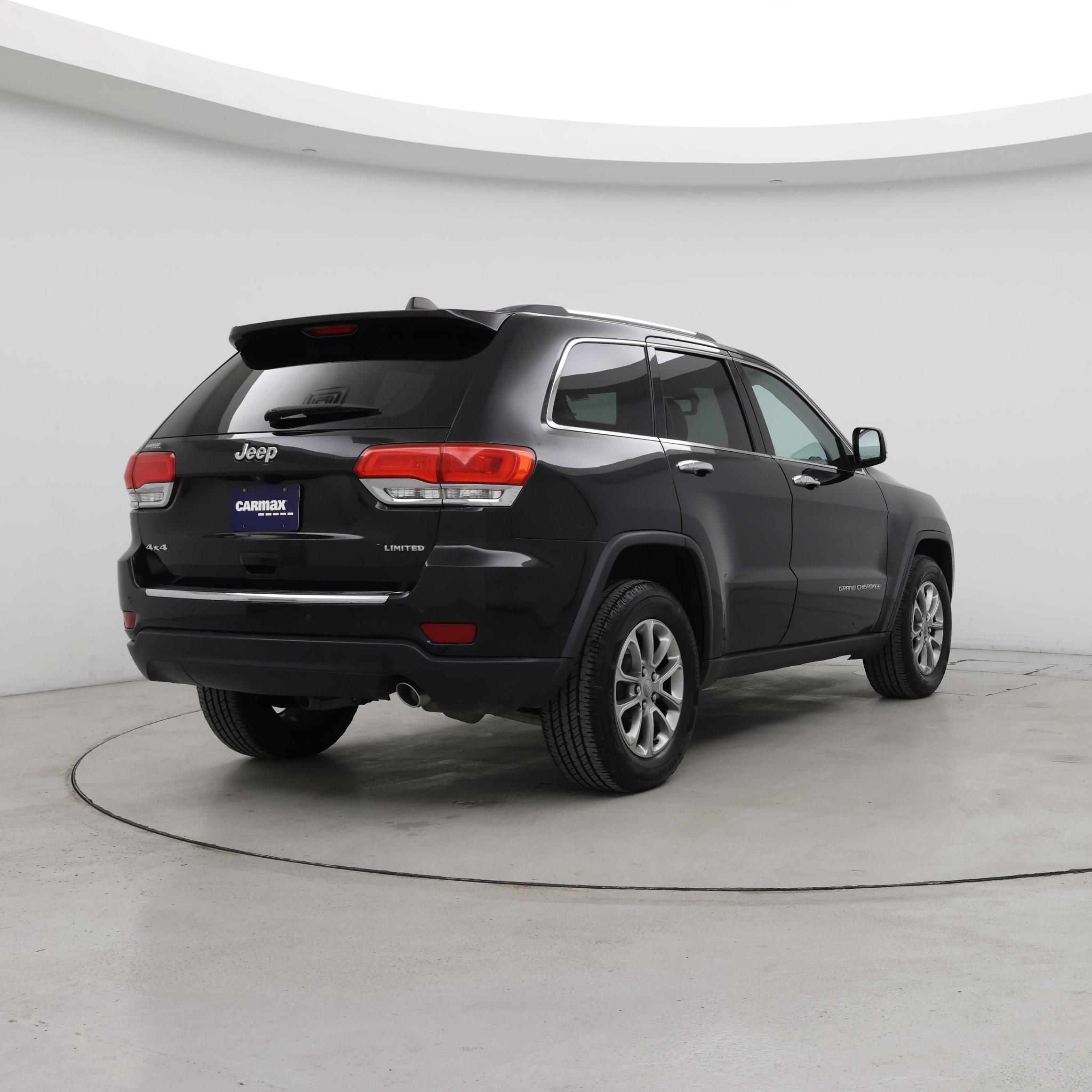 Thumbnail: 2015 Jeep Grand Cherokee - 8