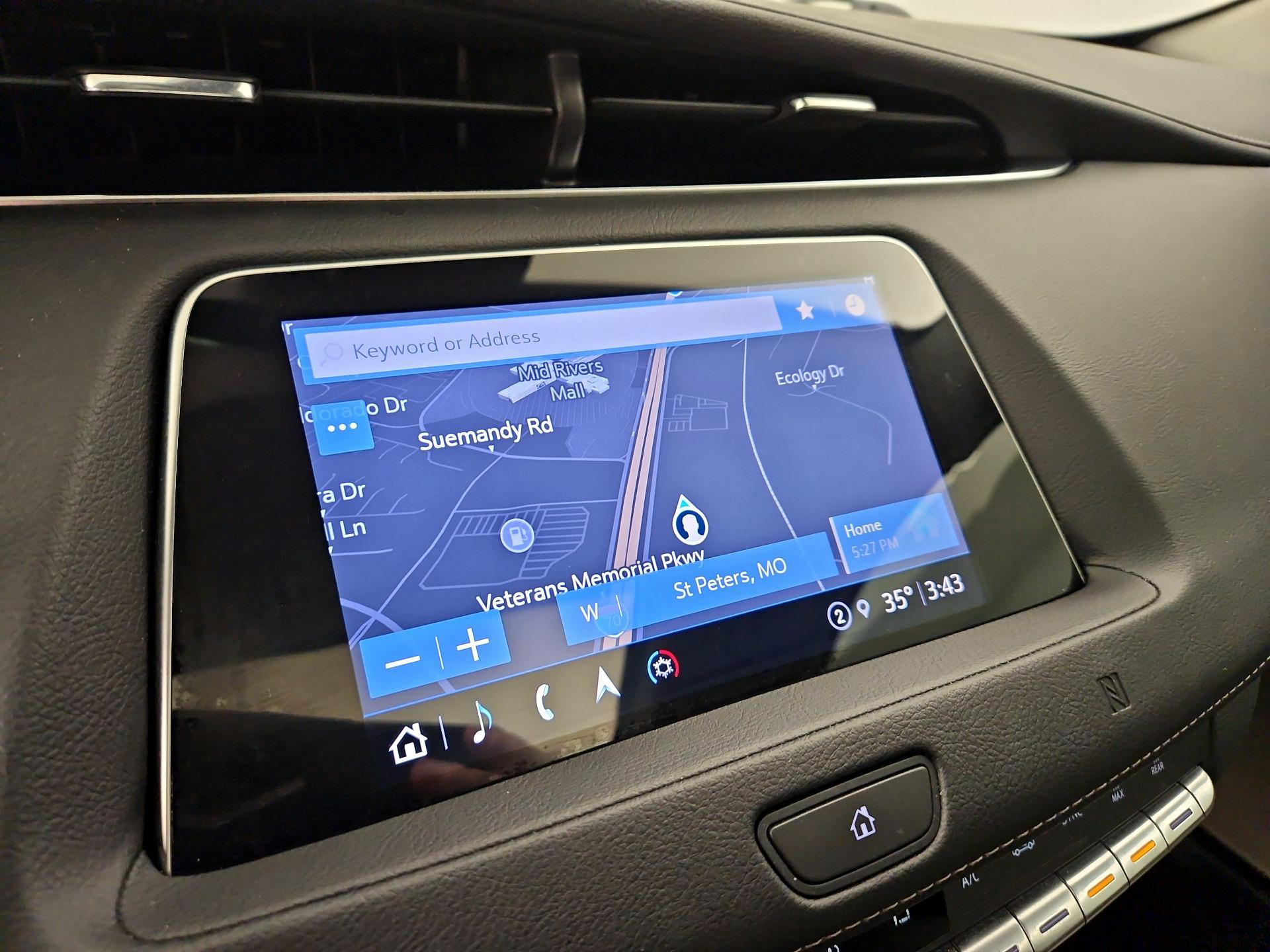 Thumbnail: 2021 Cadillac XT4 - 14