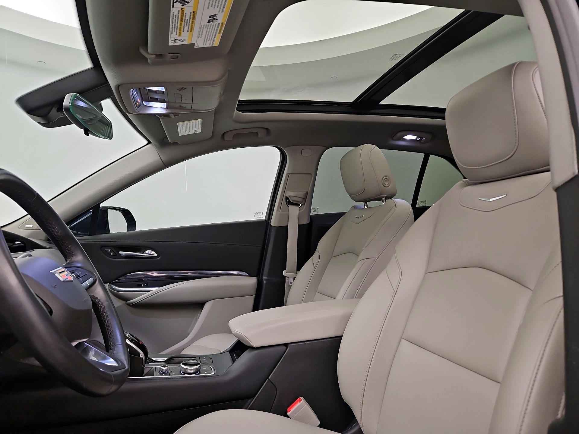 Thumbnail: 2021 Cadillac XT4 - 20