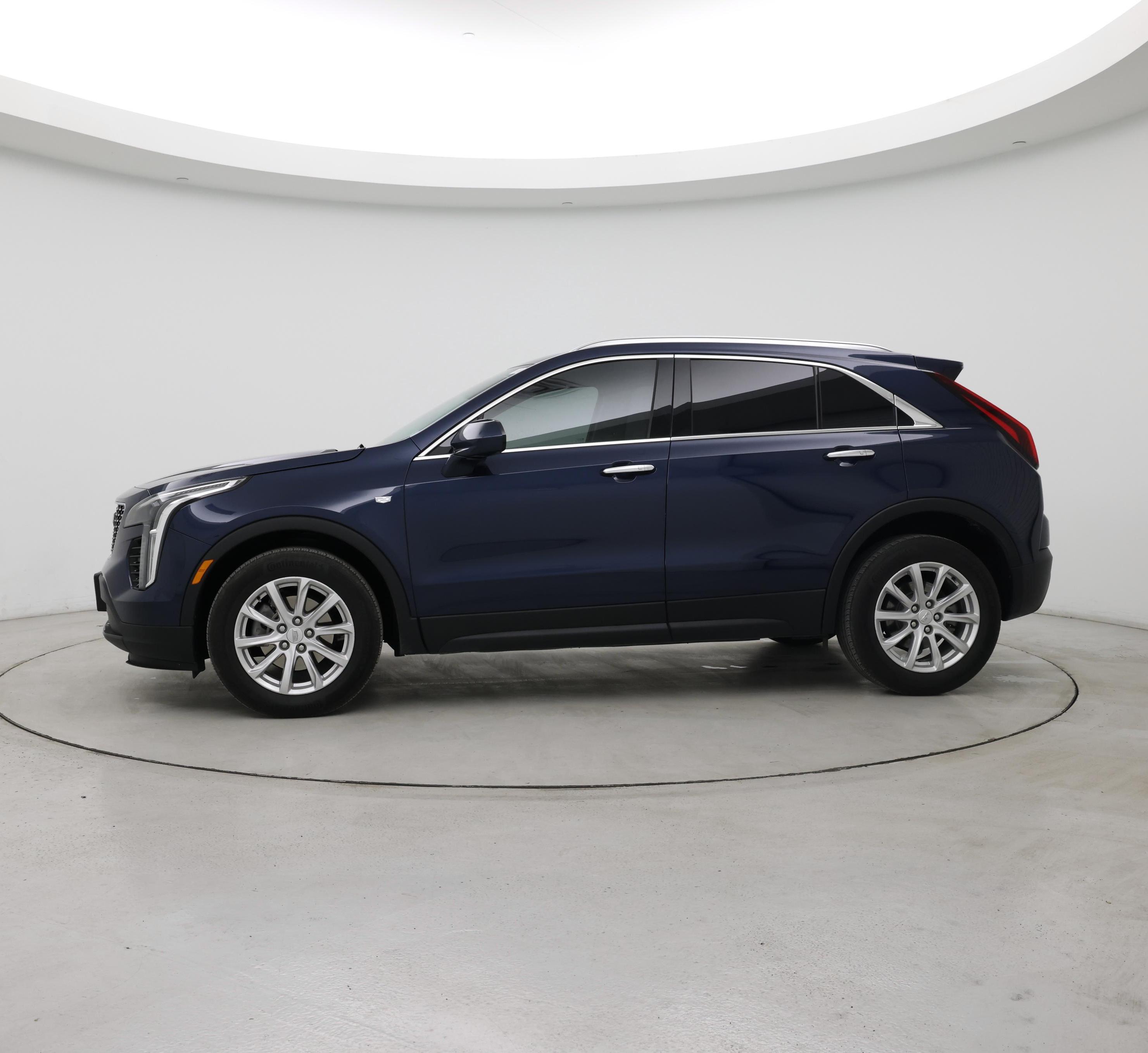Thumbnail: 2021 Cadillac XT4 - 3