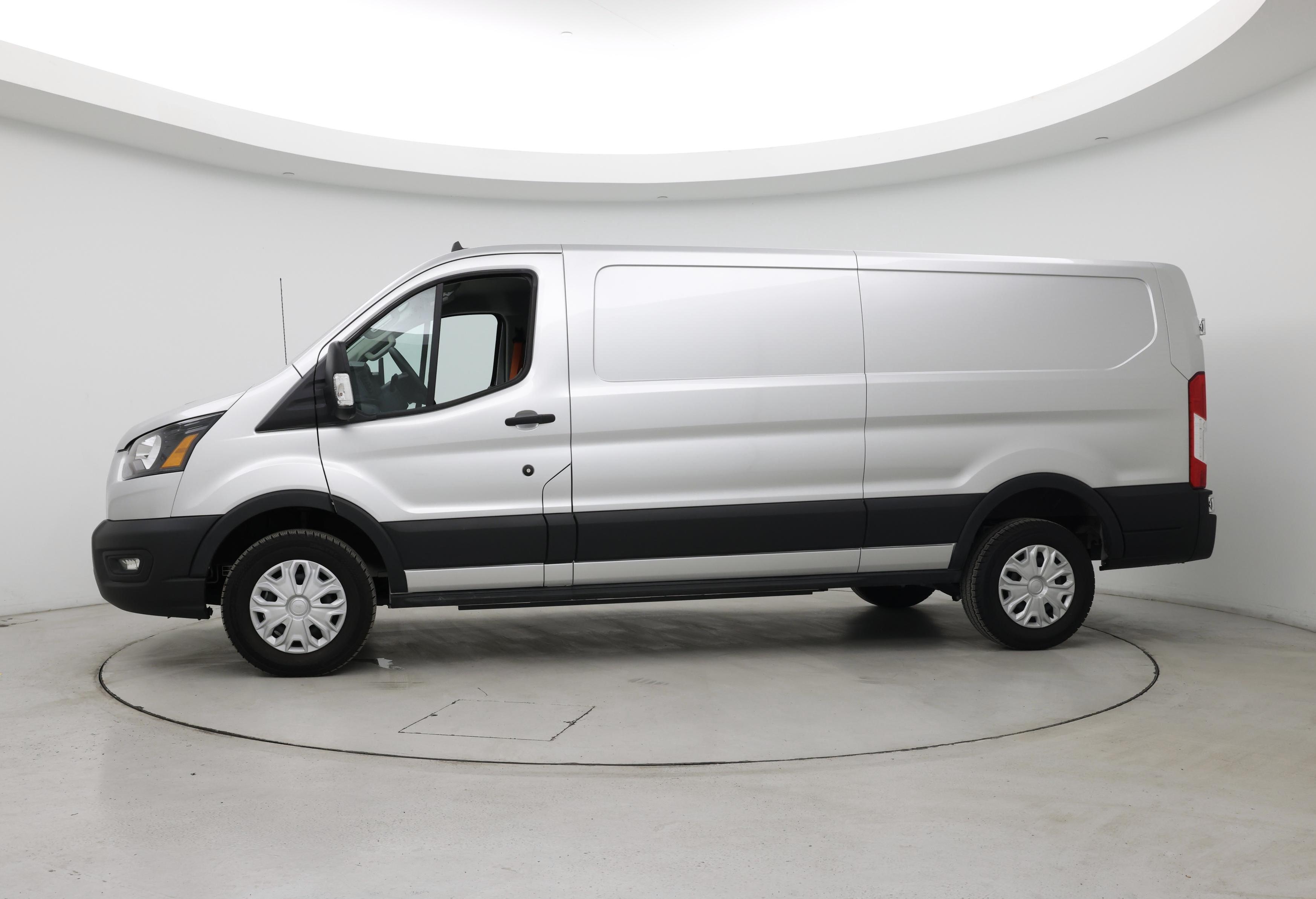 Thumbnail: 2023 Ford Econoline - 3