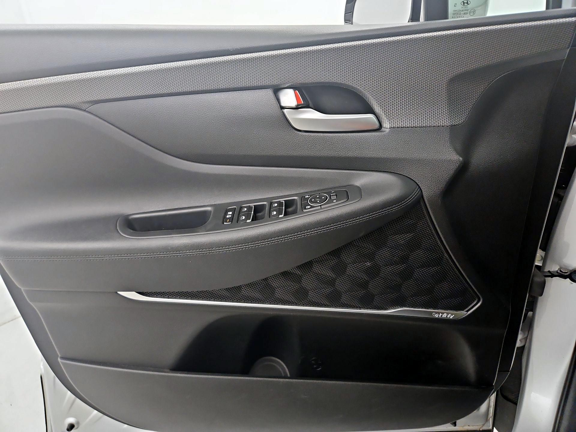 Thumbnail: 2019 Hyundai Santa Fe - 12