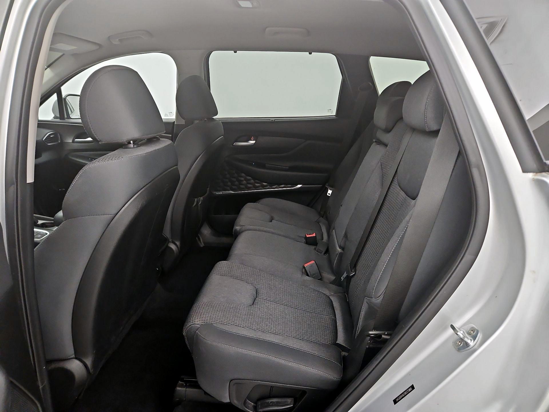 Thumbnail: 2019 Hyundai Santa Fe - 19