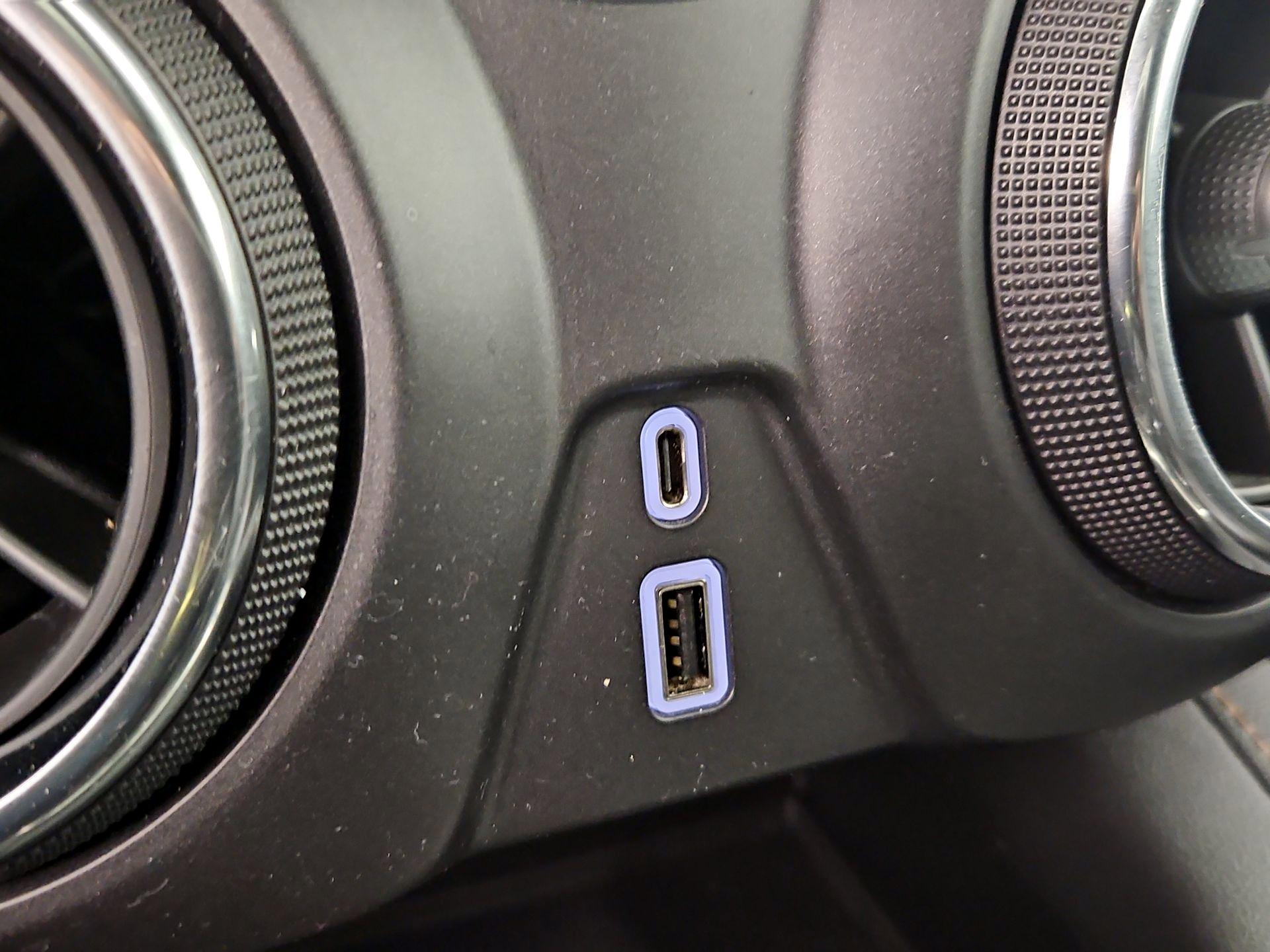 Thumbnail: 2019 Chevrolet Blazer - 19