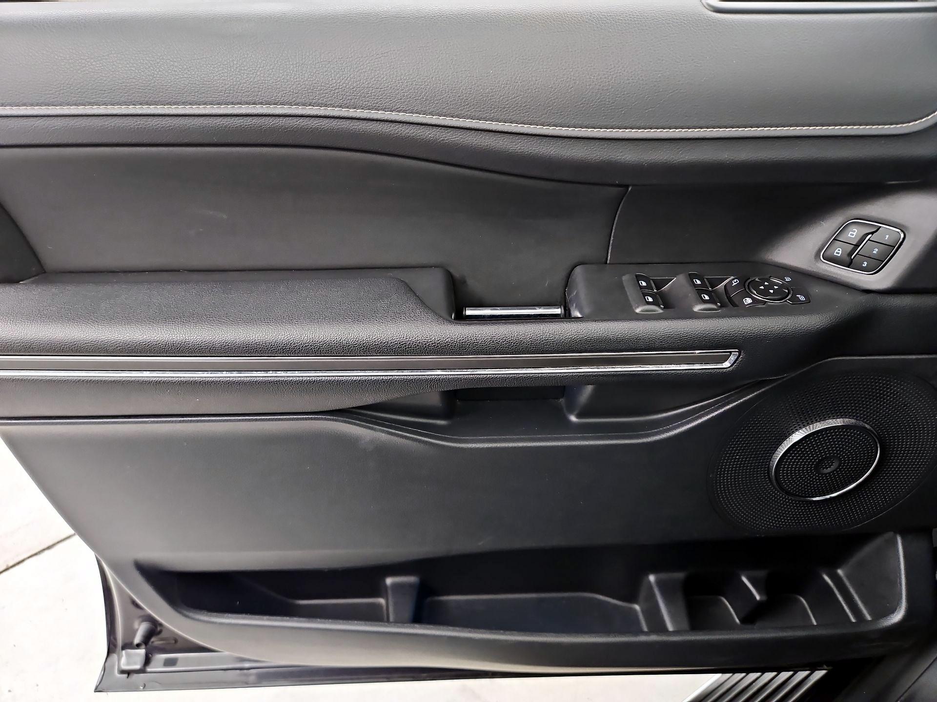 Thumbnail: 2022 Ford Expedition MAX - 12