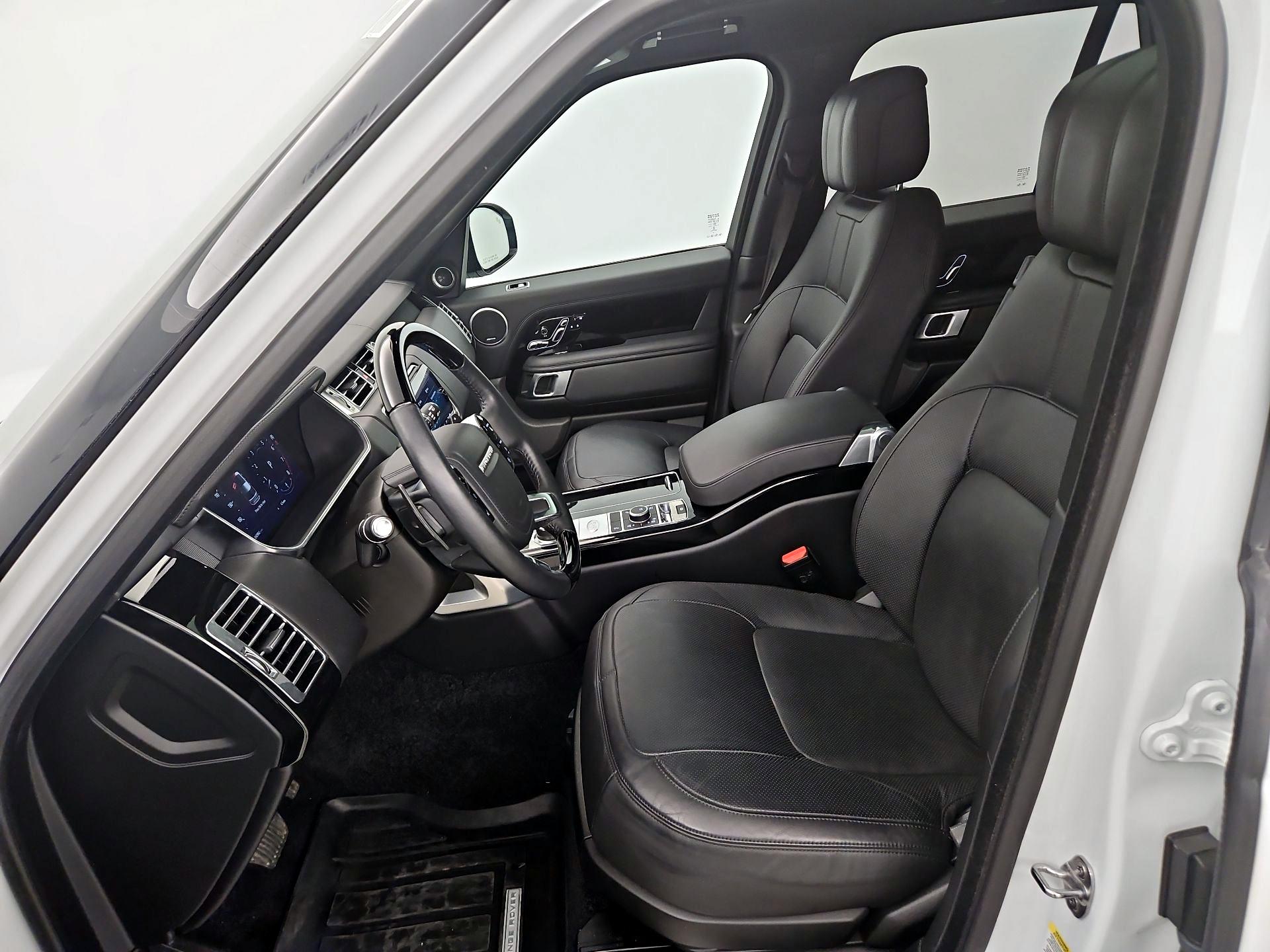 Thumbnail: 2020 Land Rover Range Rover - 11