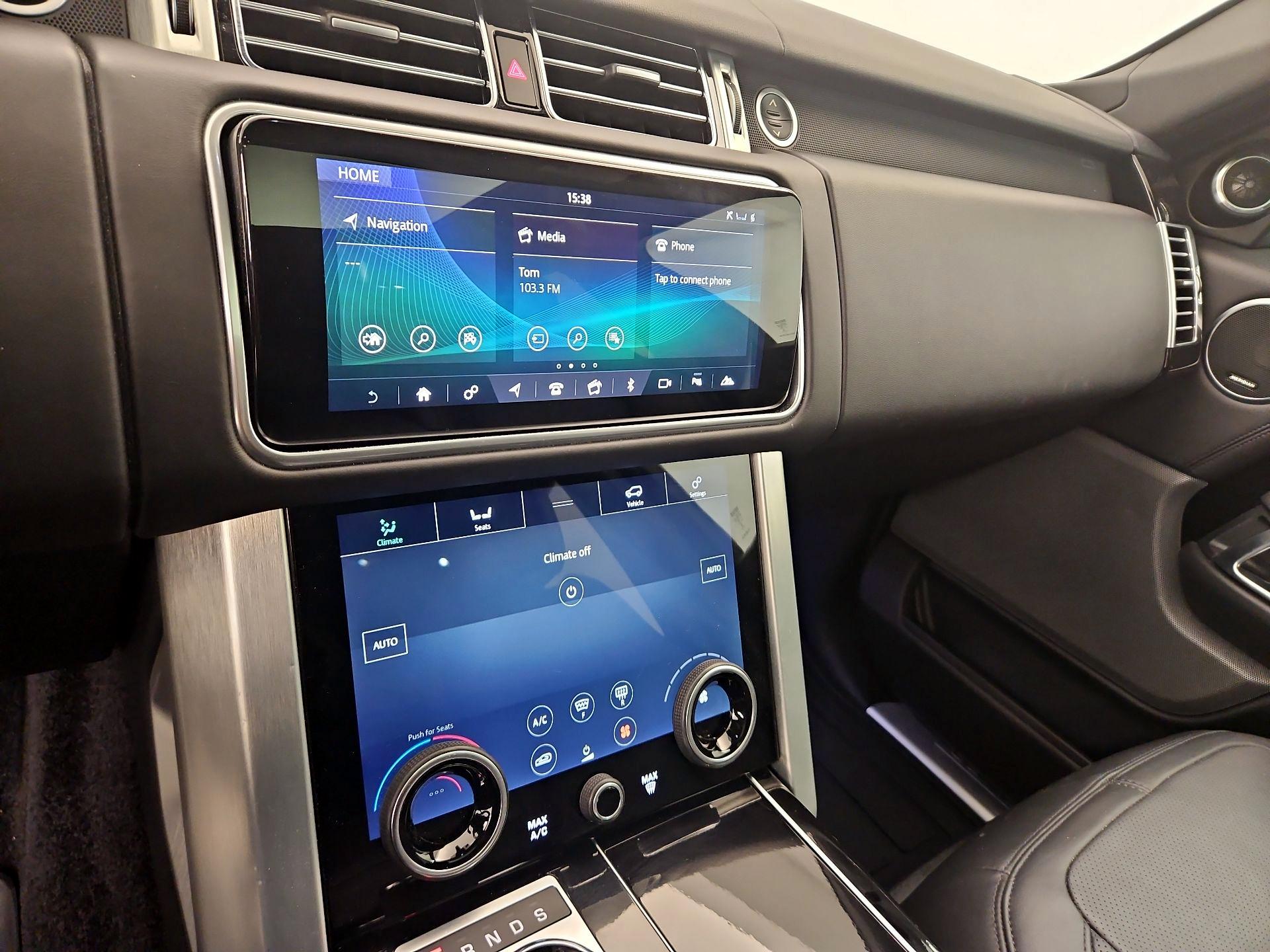 Thumbnail: 2020 Land Rover Range Rover - 15