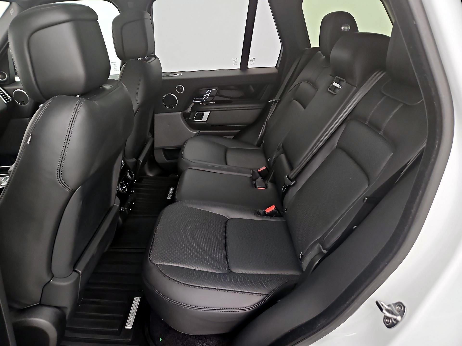 Thumbnail: 2020 Land Rover Range Rover - 19