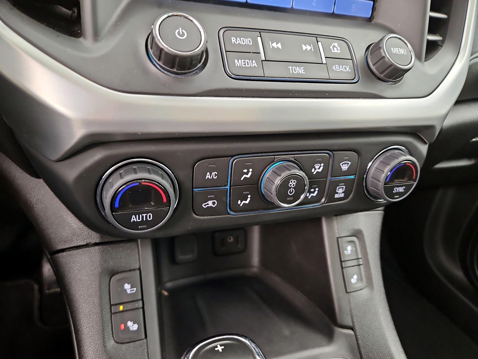 Thumbnail: 2018 GMC Acadia - 16