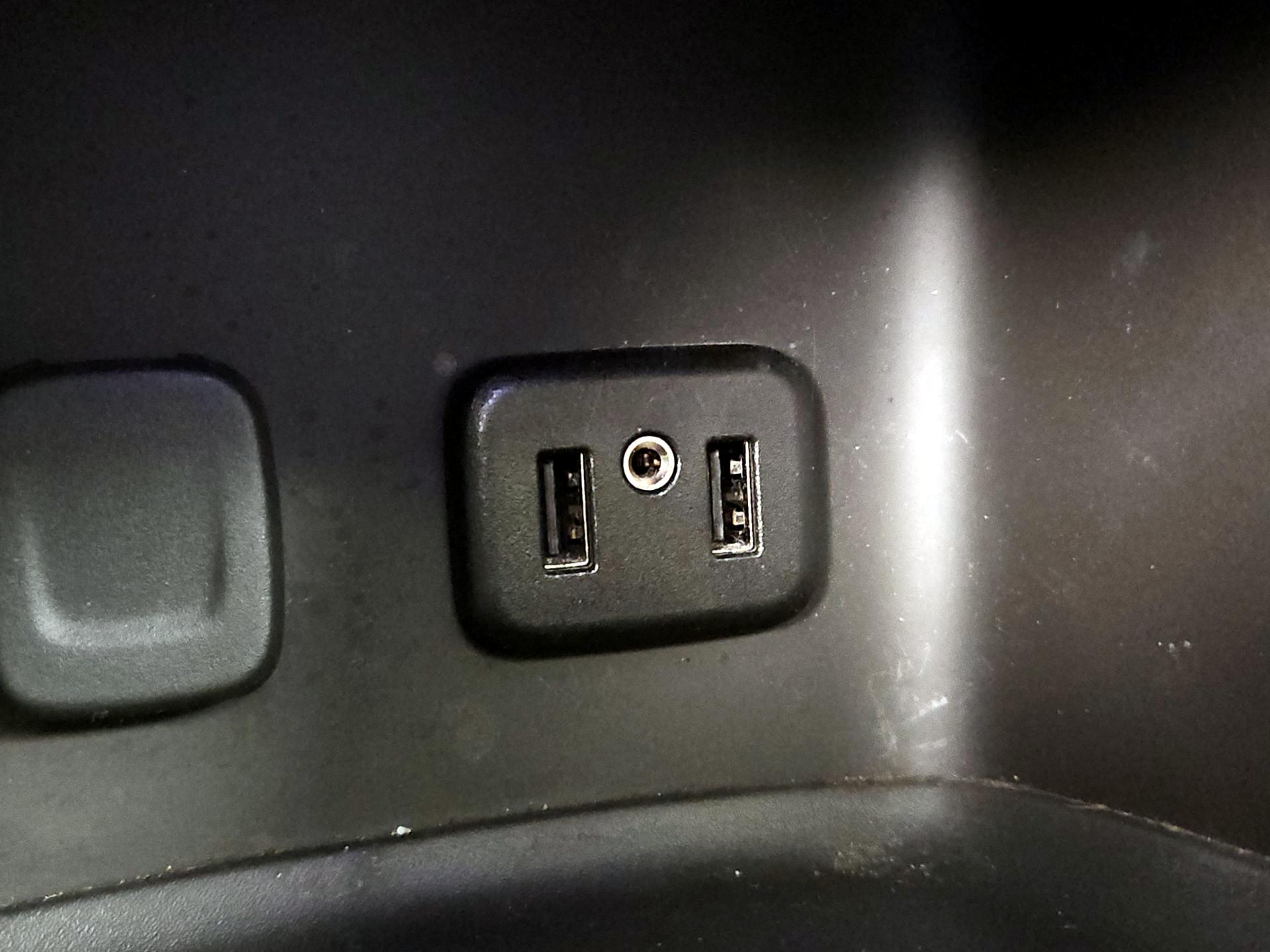 Thumbnail: 2018 GMC Acadia - 18