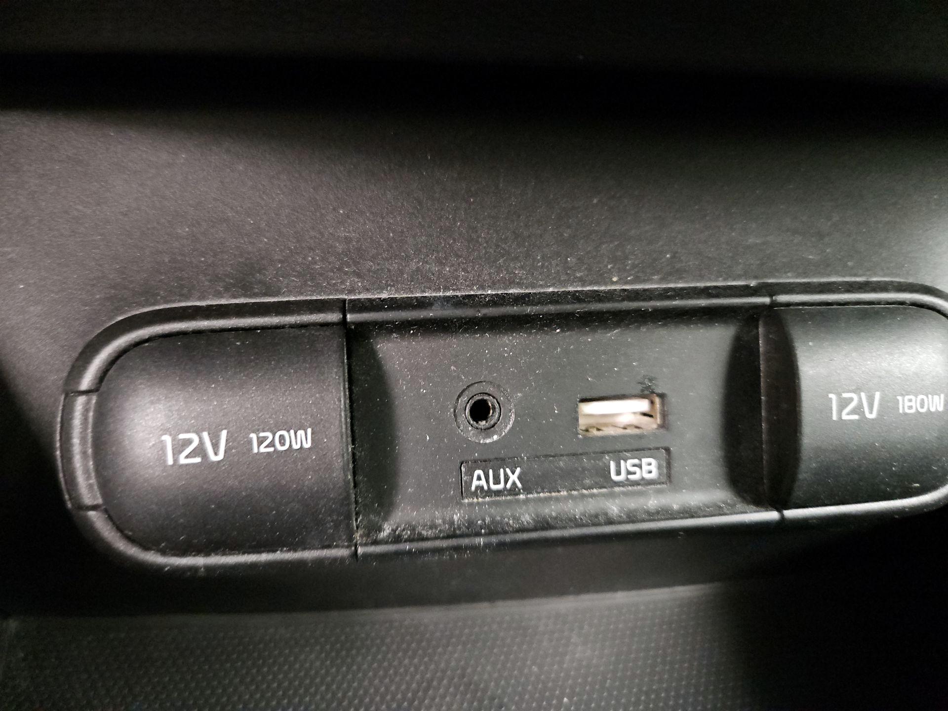 Thumbnail: 2018 Kia Soul - 18