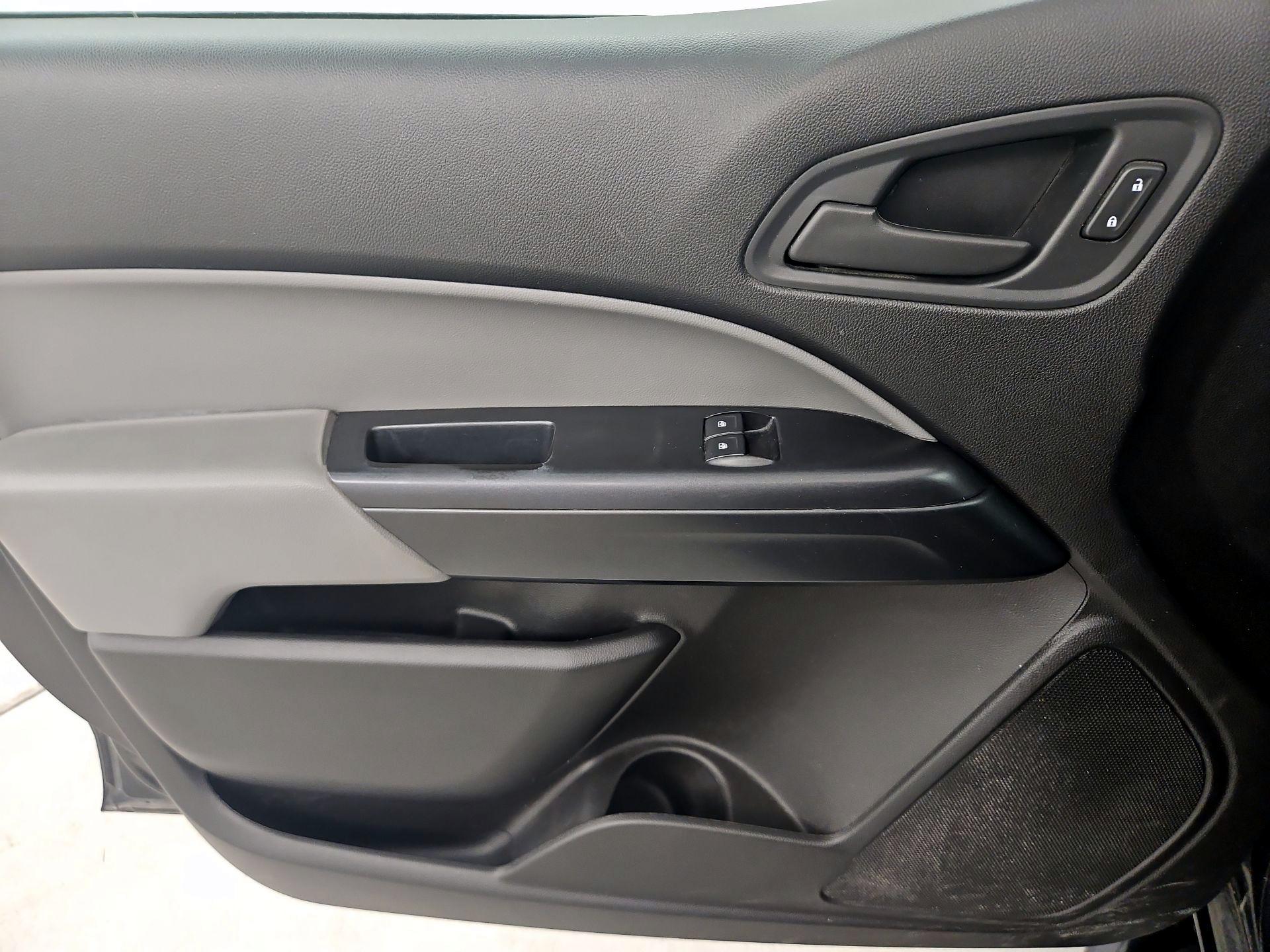 Thumbnail: 2018 GMC Canyon - 12