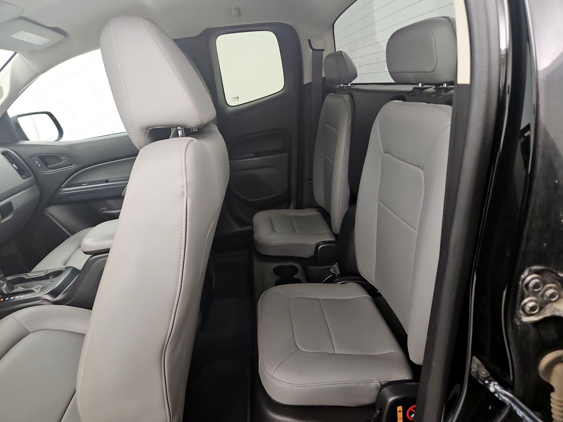 Thumbnail: 2018 GMC Canyon - 19