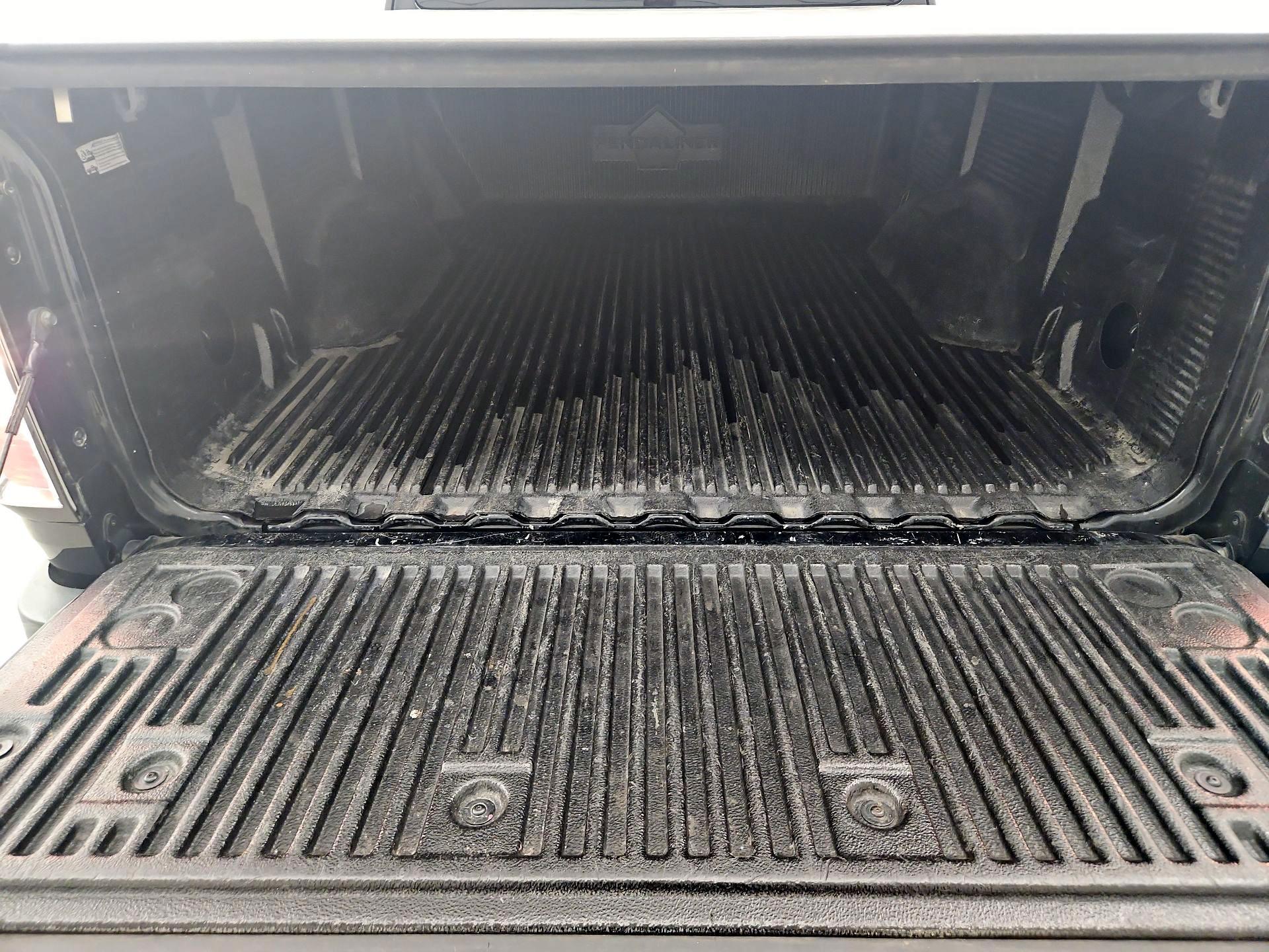 Thumbnail: 2018 GMC Canyon - 20