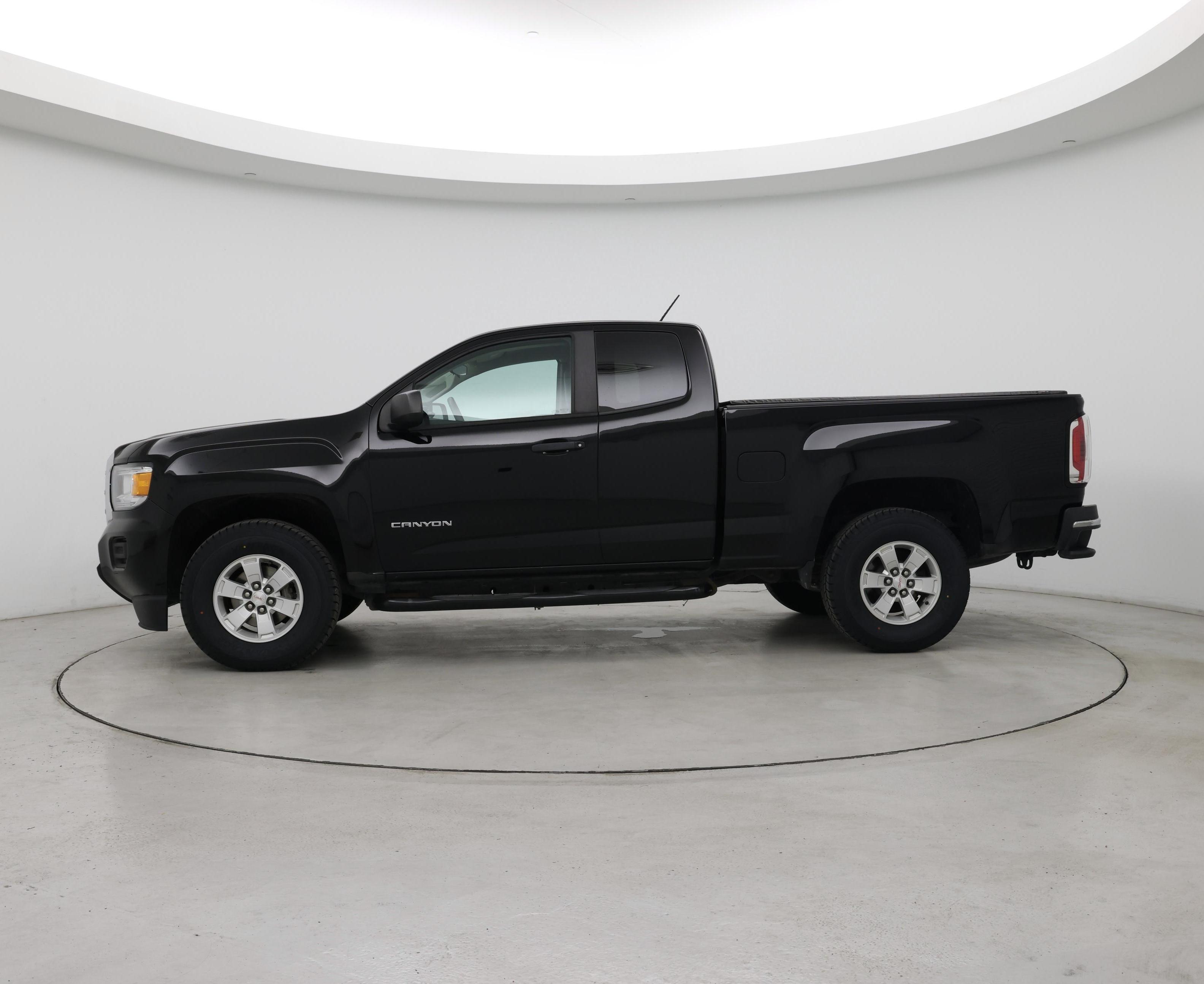 Thumbnail: 2018 GMC Canyon - 3