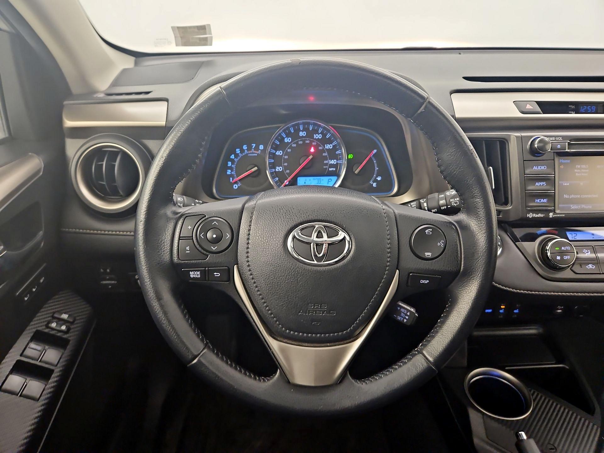 Thumbnail: 2015 Toyota RAV4 - 10