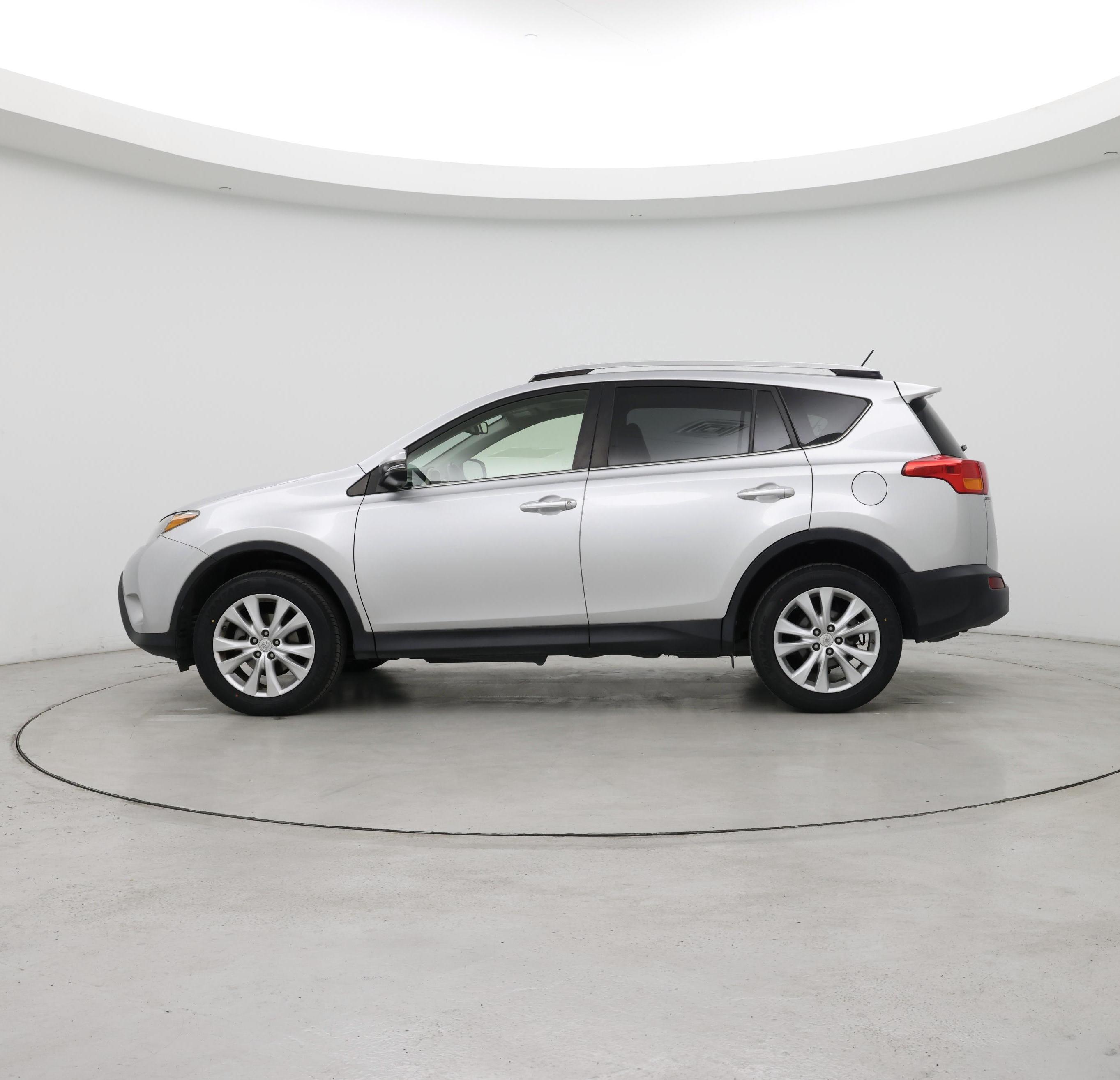 Thumbnail: 2015 Toyota RAV4 - 3