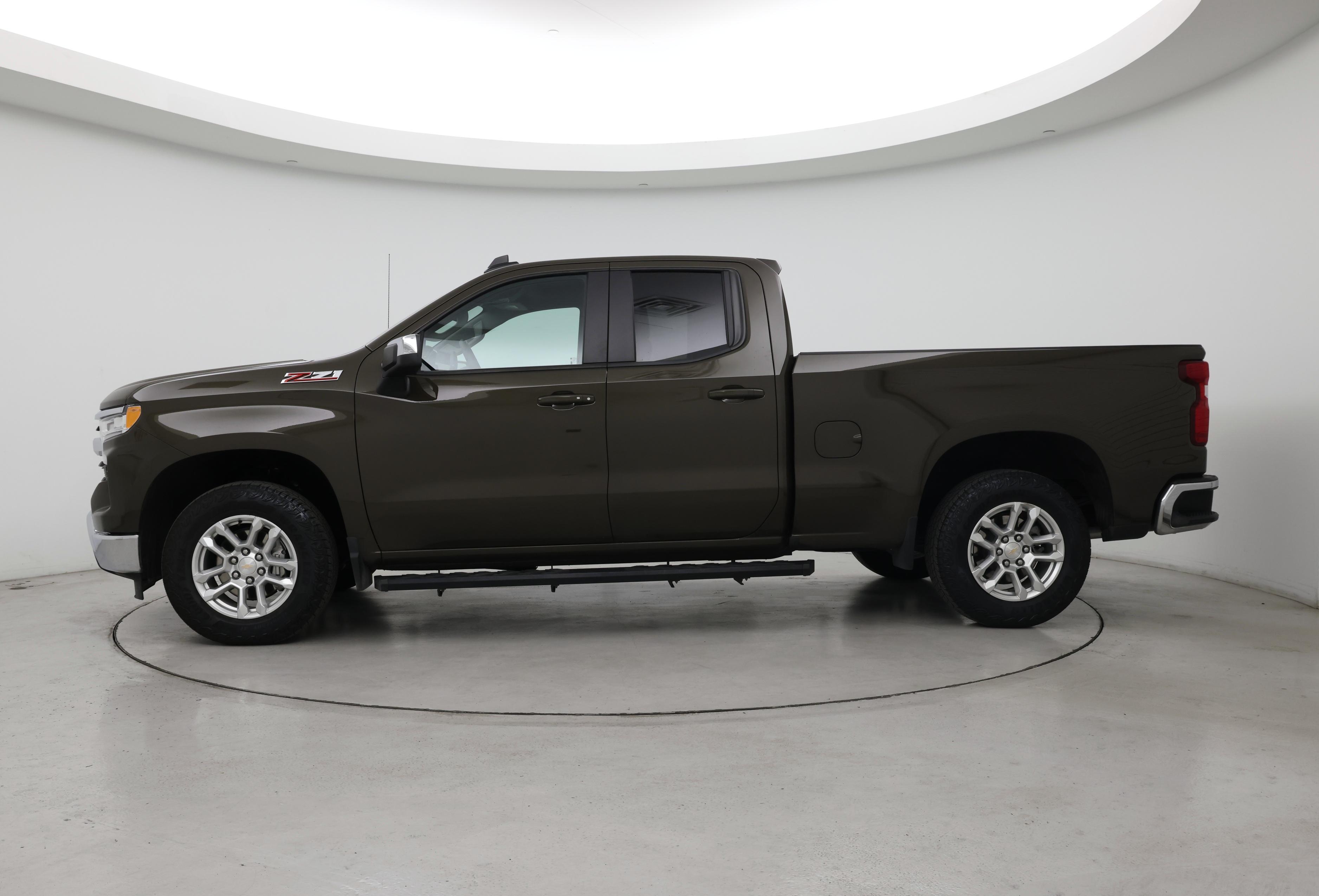 Thumbnail: 2023 Chevrolet Silverado 1500 - 3